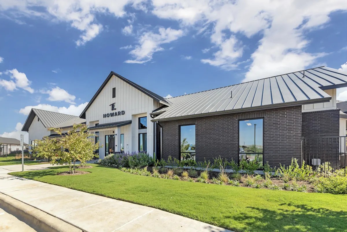 Austin Condo: 2907 E Howard Ln