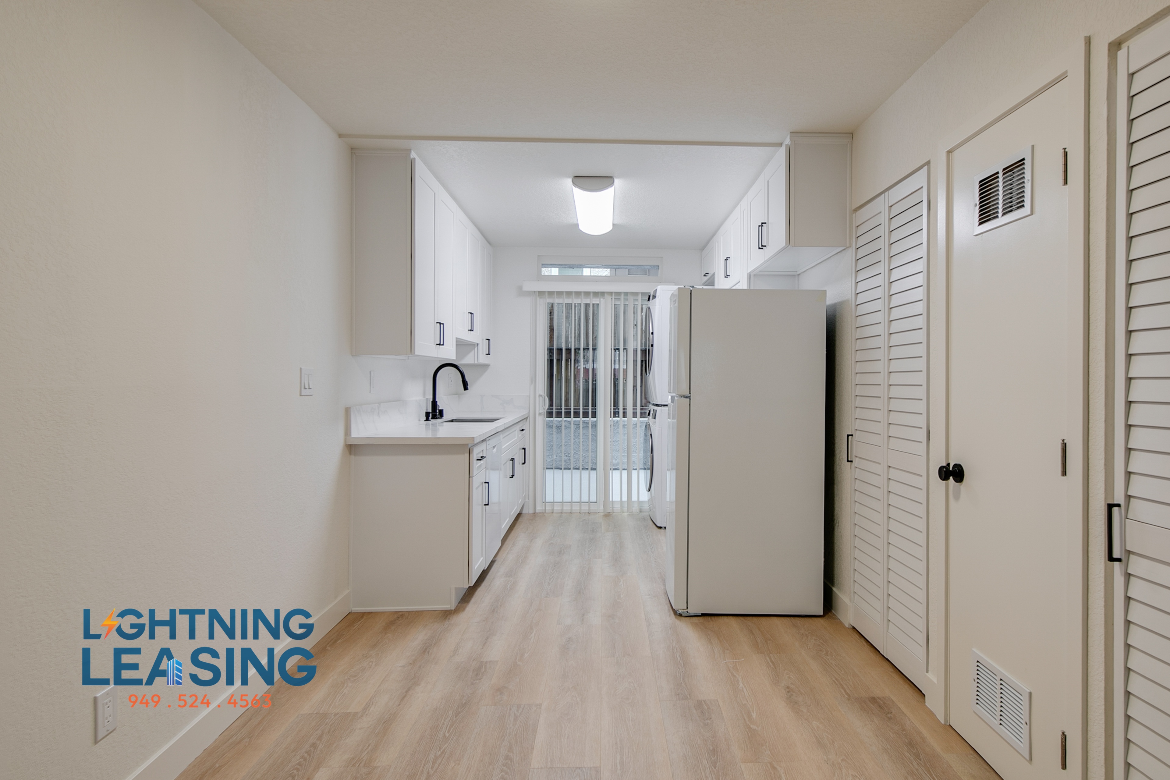 Burbank Condo: 536 E Cypress Ave