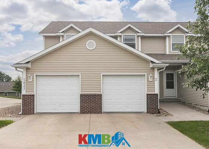 Cedar Rapids Condo: 5847 Muirfield Dr SW