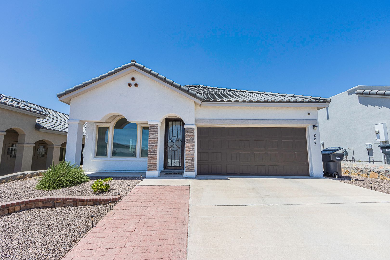 El Paso House: 247 Herts Way
