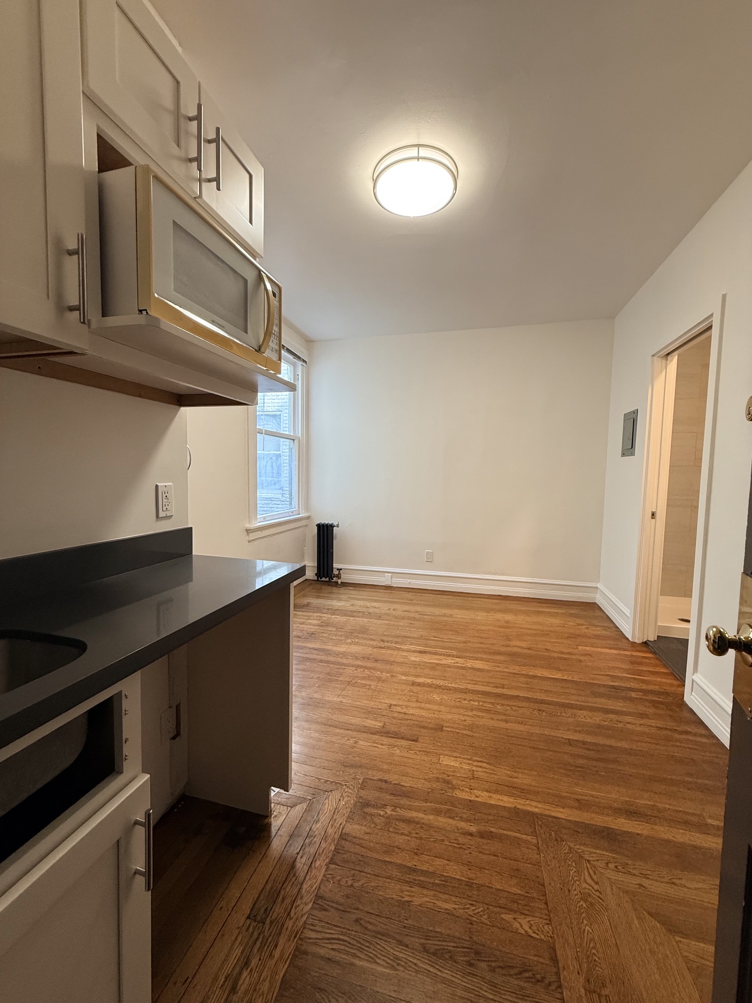San Francisco Condo: 696 Bush St