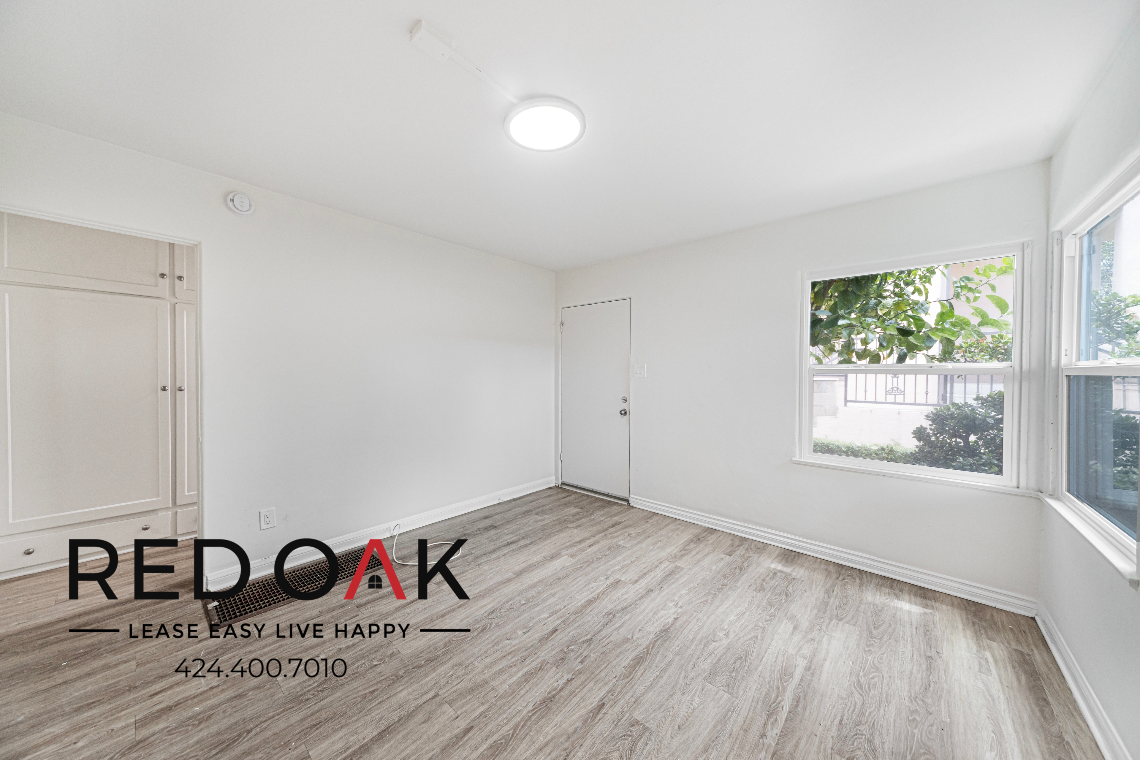 Los Angeles Condo: 1728 Granville Ave