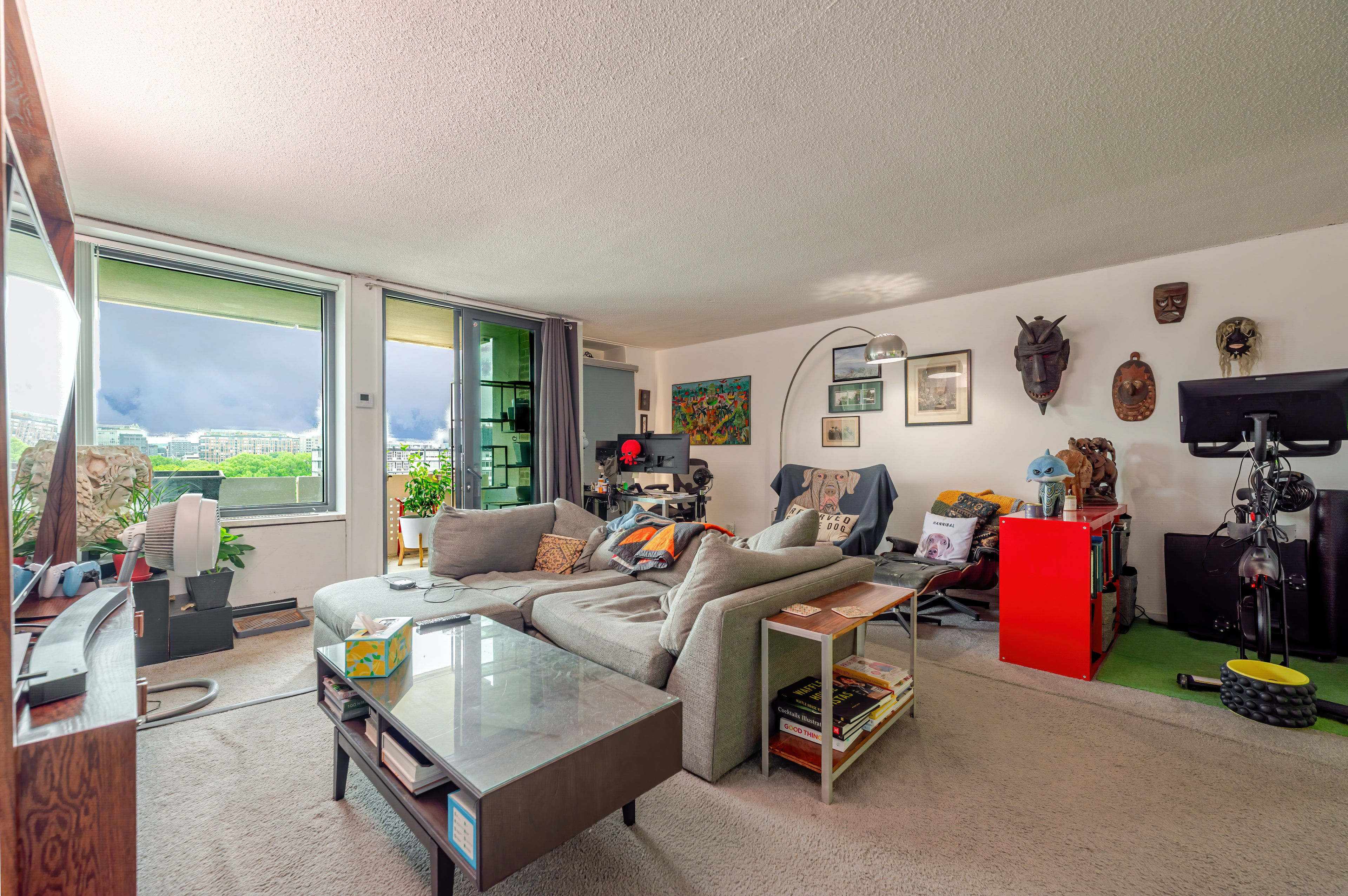 Washington Condo: 1250 4th St SW