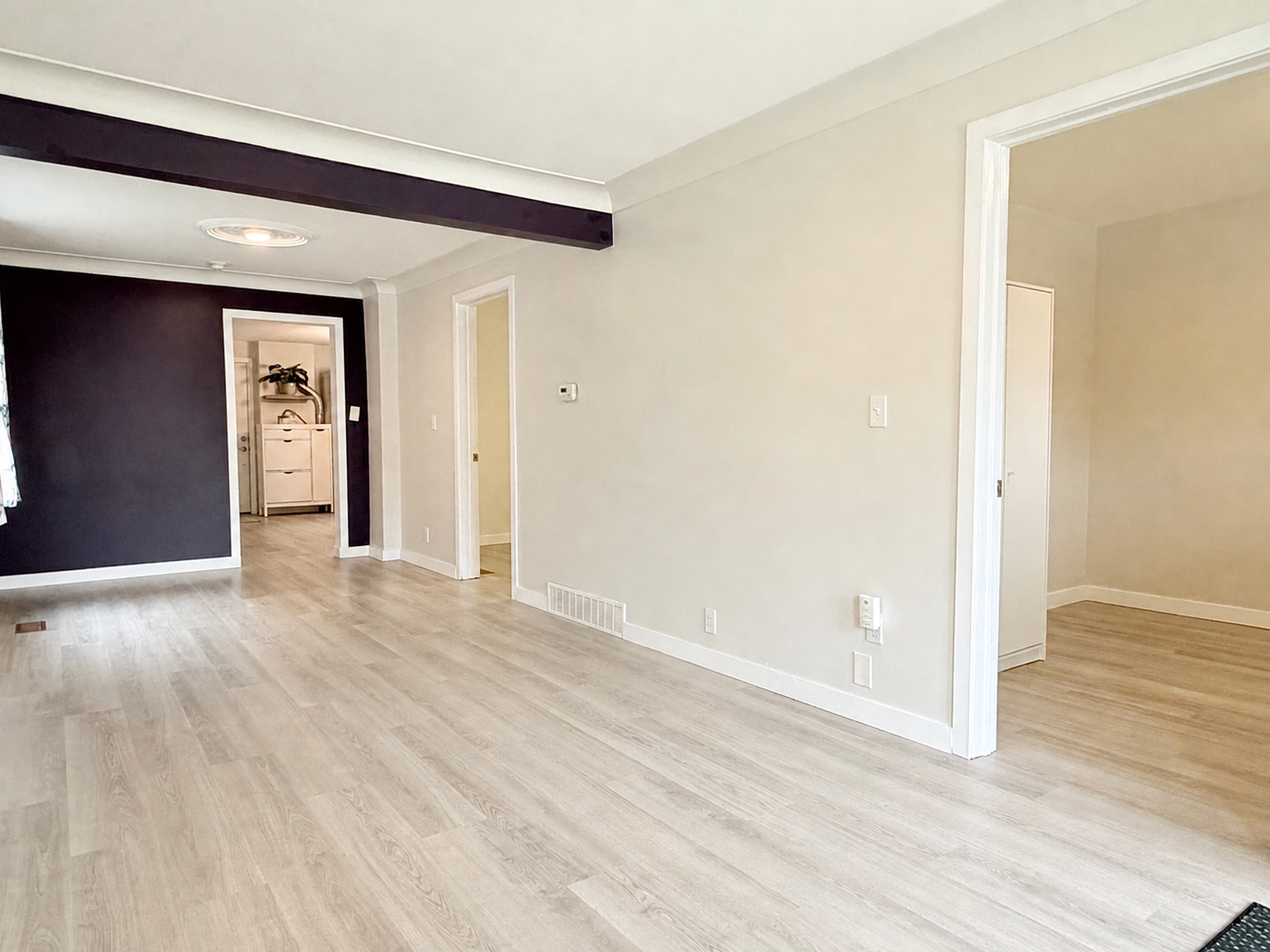 Windsor Condo: 1091 Marion Ave