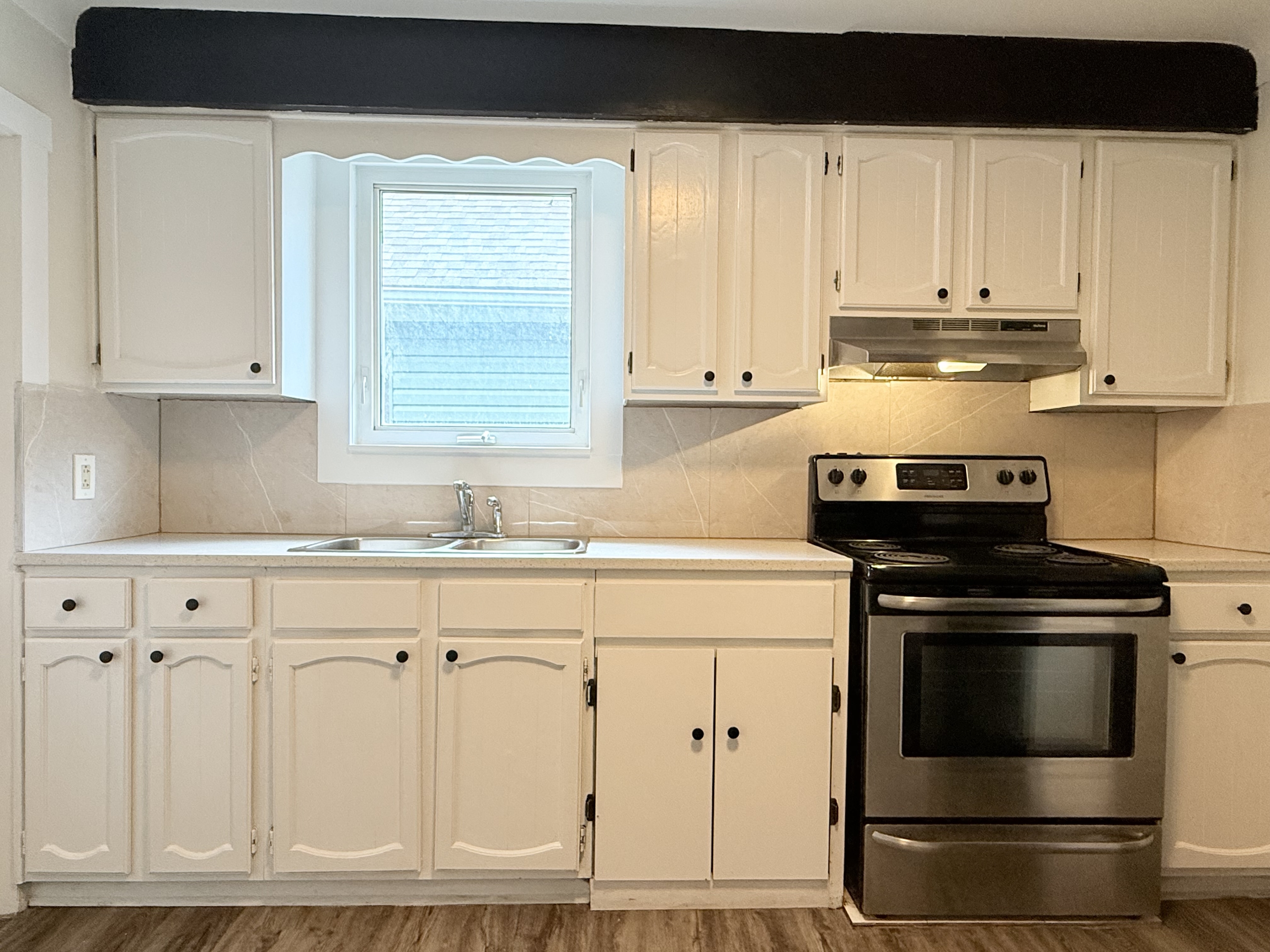 Windsor Condo: 1227 Henry Ford Centre Dr