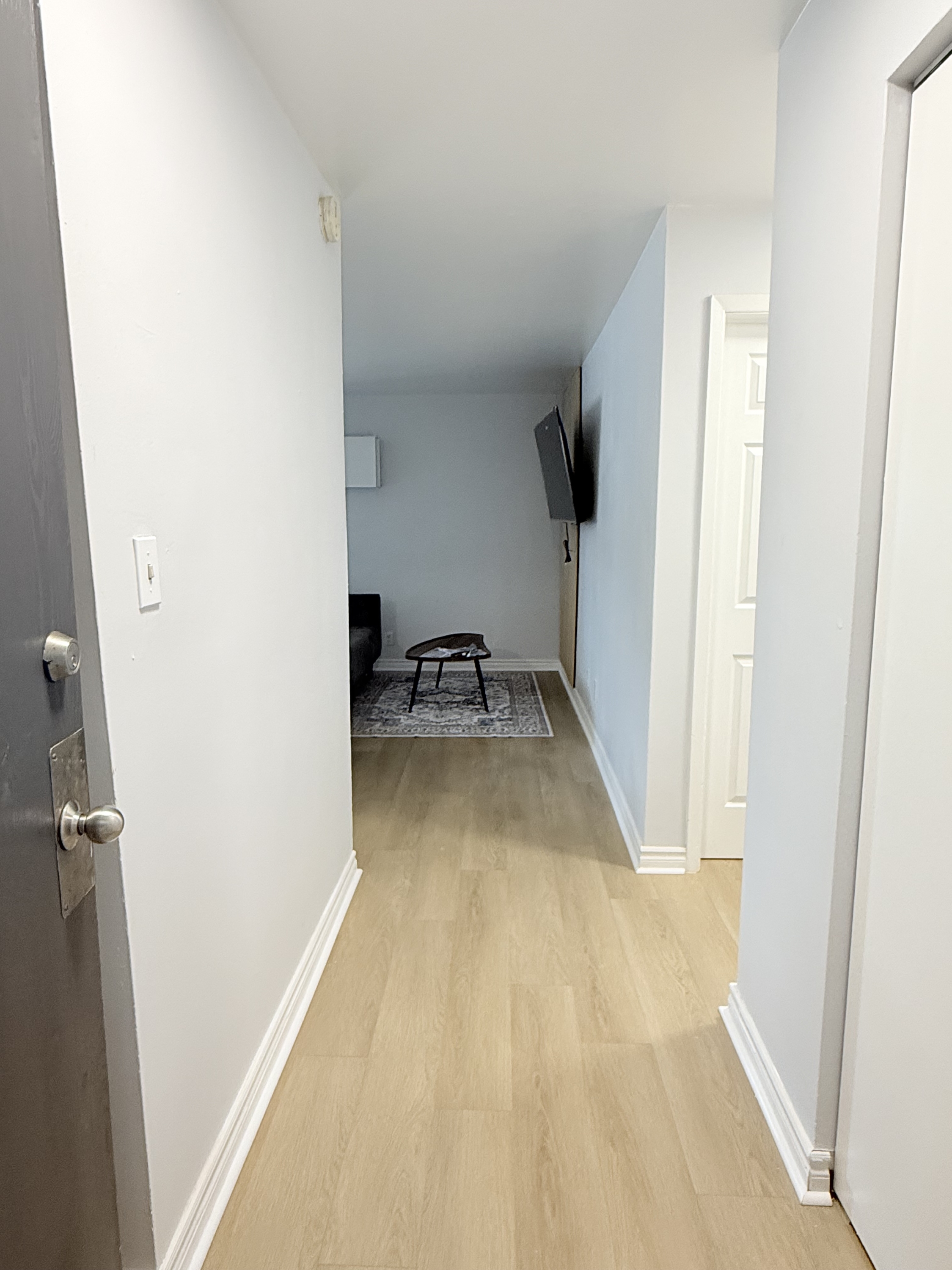 Windsor Condo: 1980 Wyandotte St W