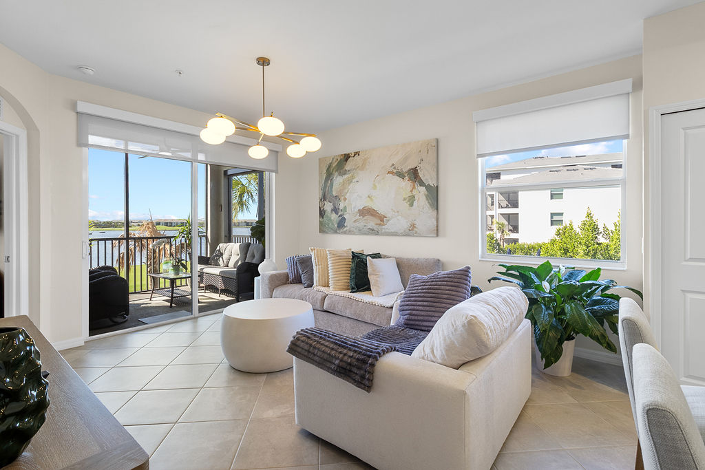 Ave Maria Condo: 5583 Double Eagle Circle
