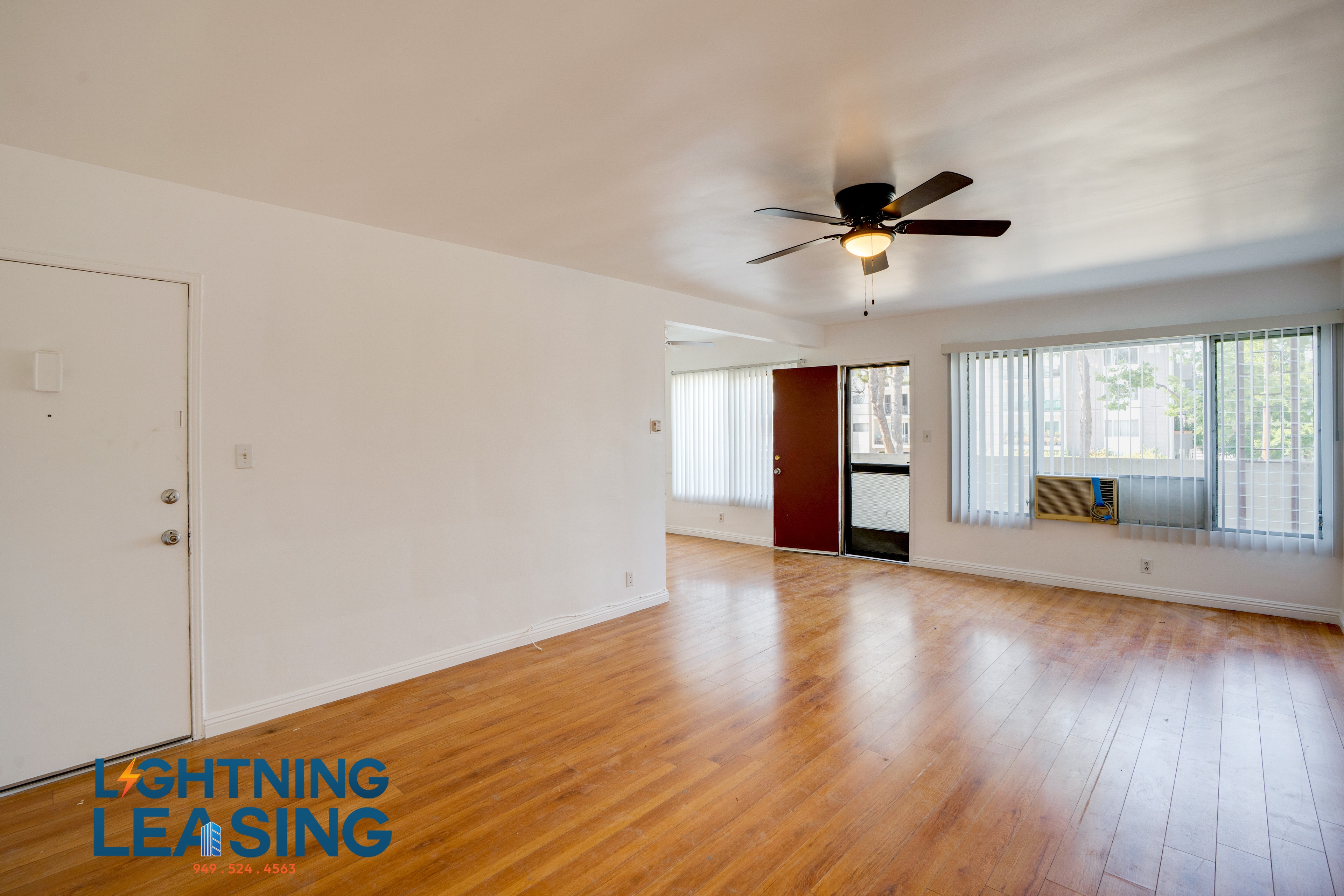 Valley Village Condo: 12310 Chandler Blvd