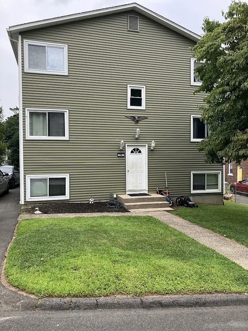 Bristol Condo: 72 Colony Street