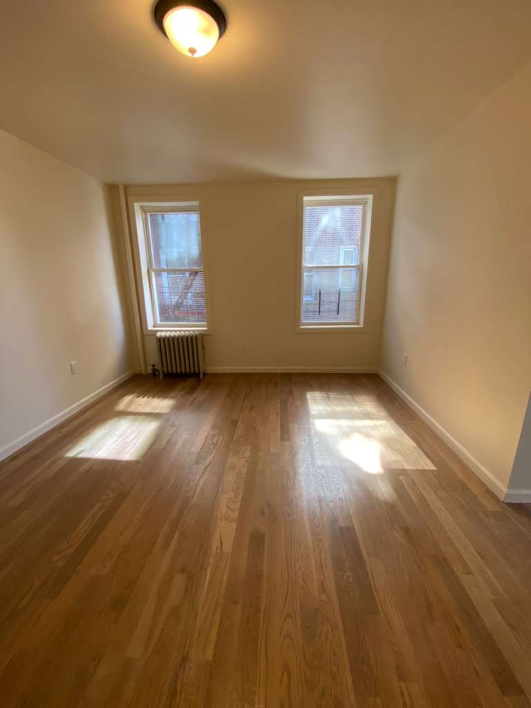 Yonkers Condo: 40 Caryl Ave