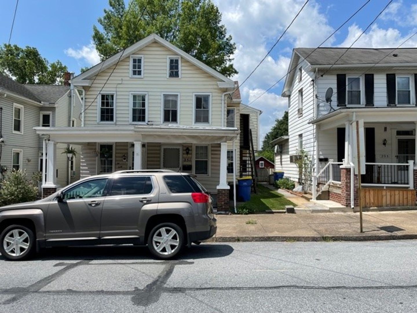 Middletown House: 251 N Race St (1st Floor)