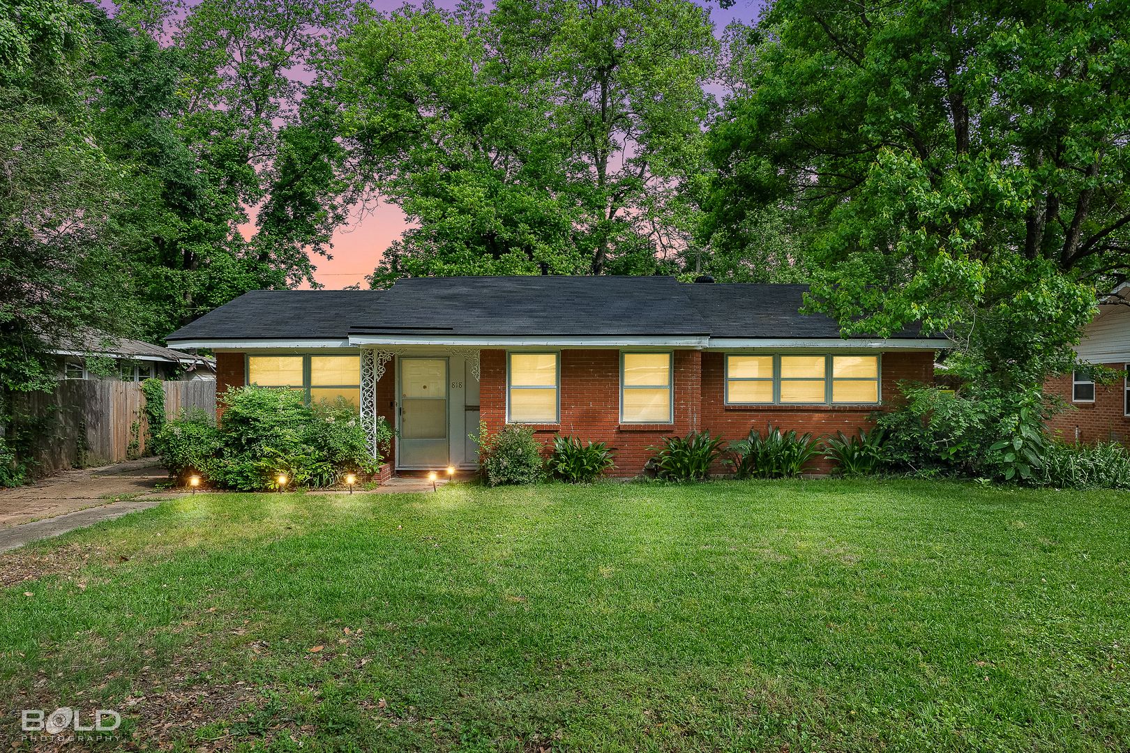 Shreveport House: 818 East Washington Street