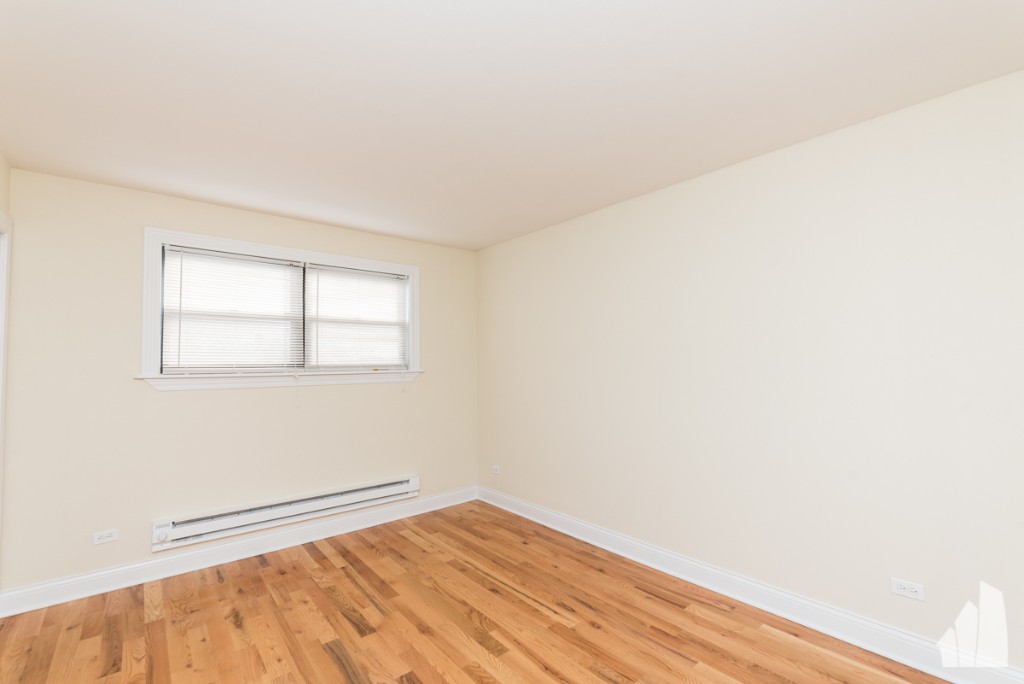 Chicago Condo: 555 West Arlington Place