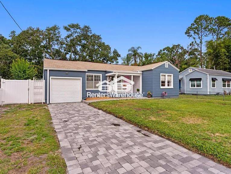 Tampa House: 4012 N Munro St