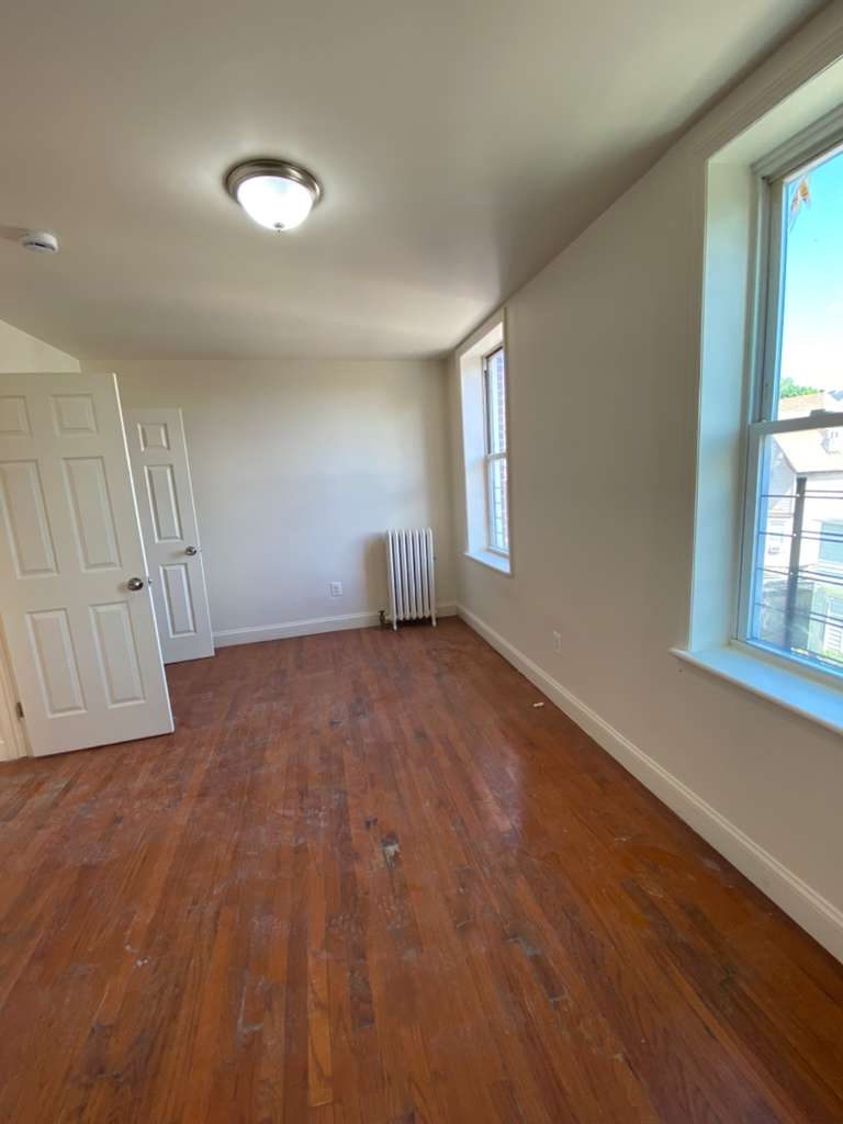 Yonkers Condo: 40 Caryl Ave