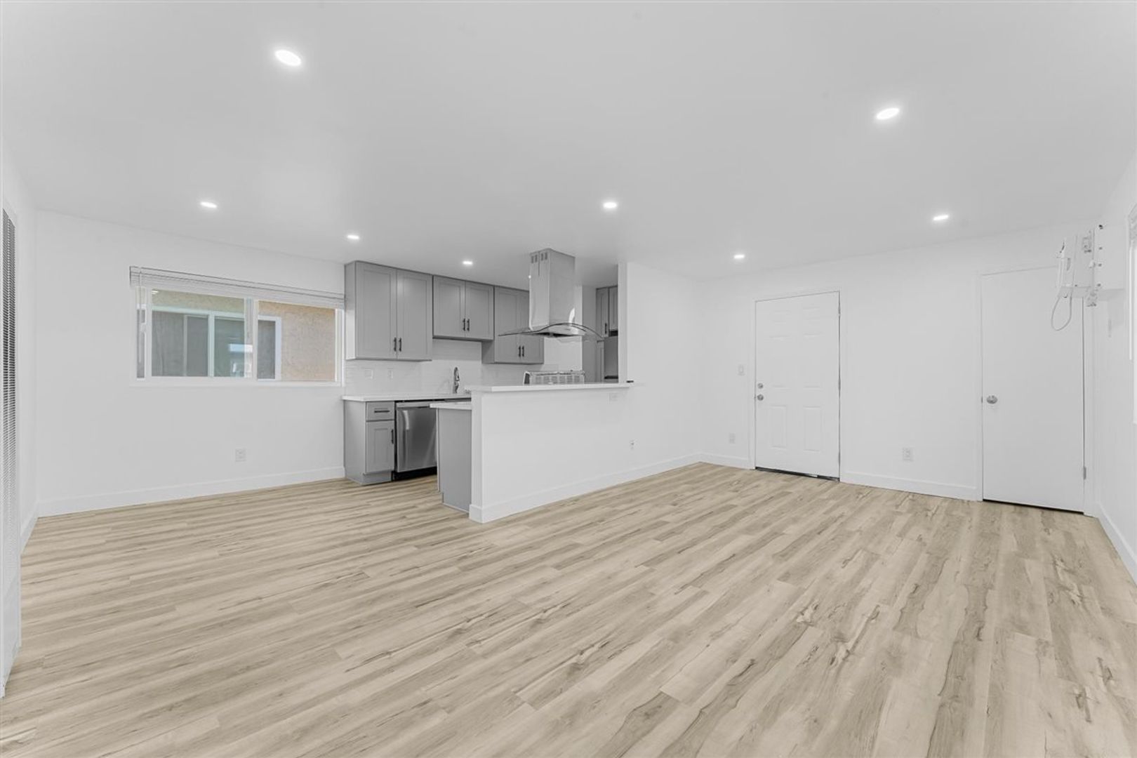Gardena Condo: 16915 S Vermont Ave