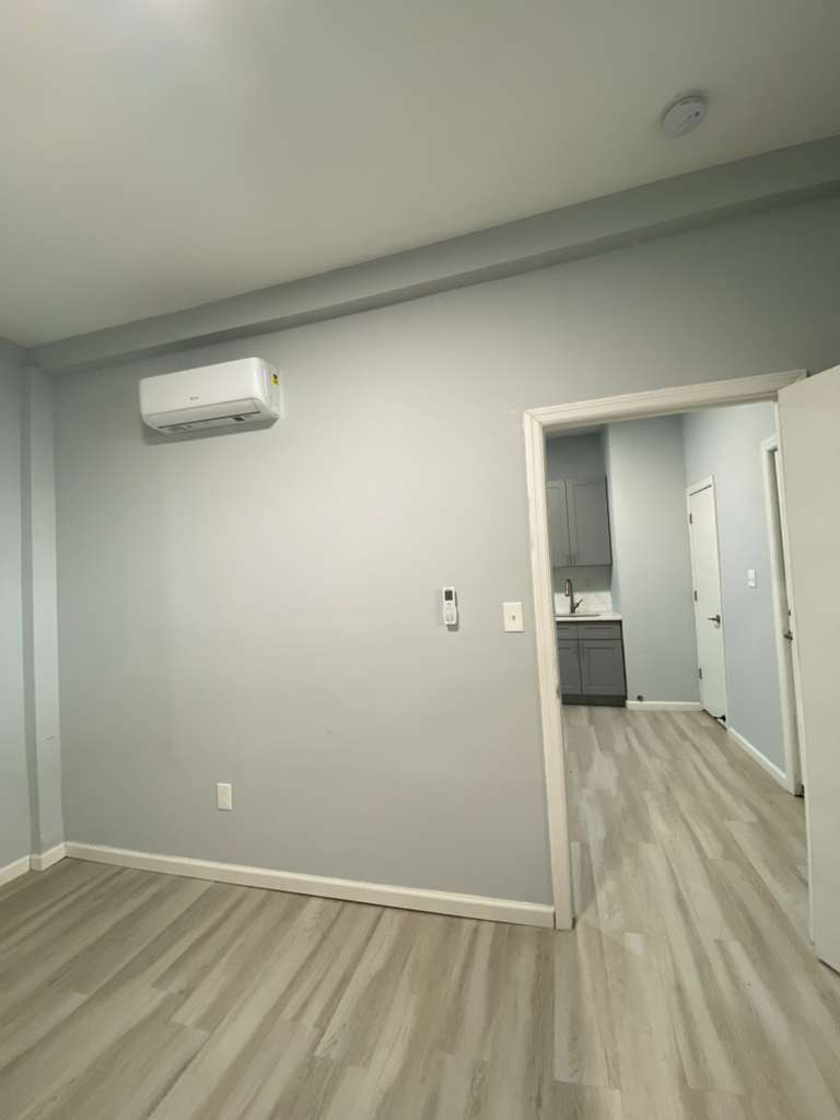 Yonkers Condo: 33 St Joseph Ave