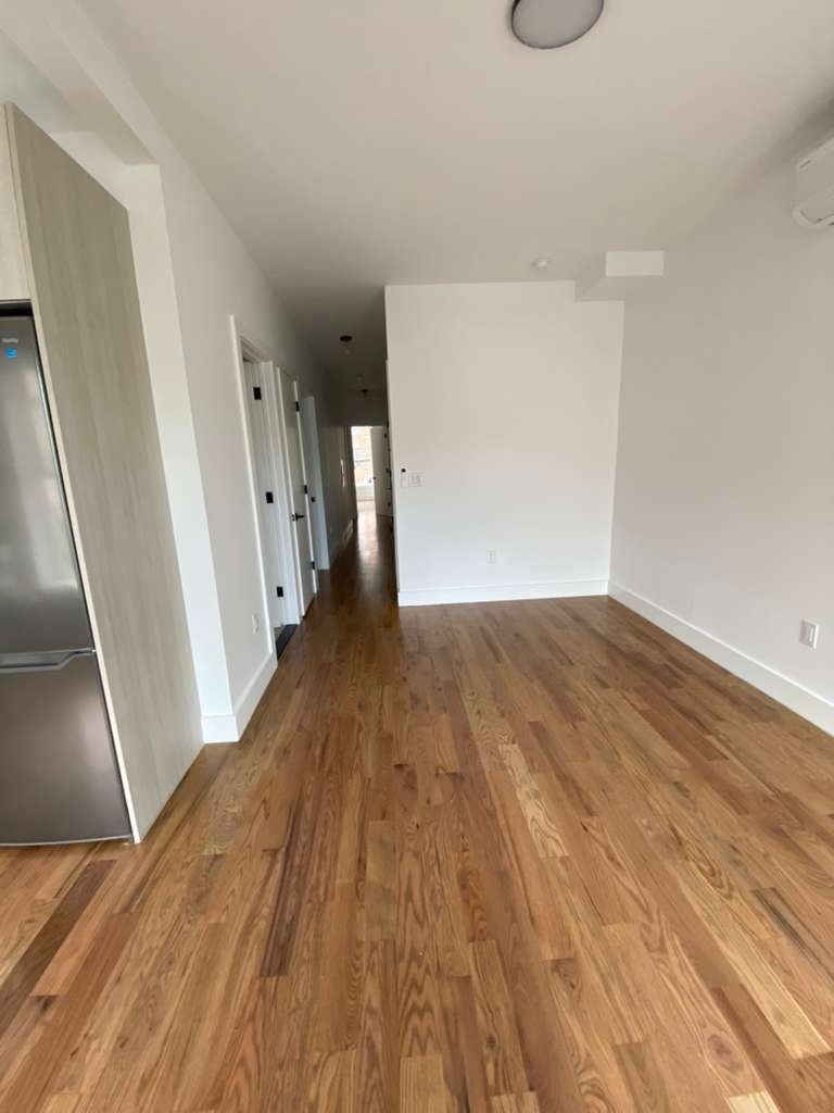 Yonkers Condo: 286 Hawthorne Ave