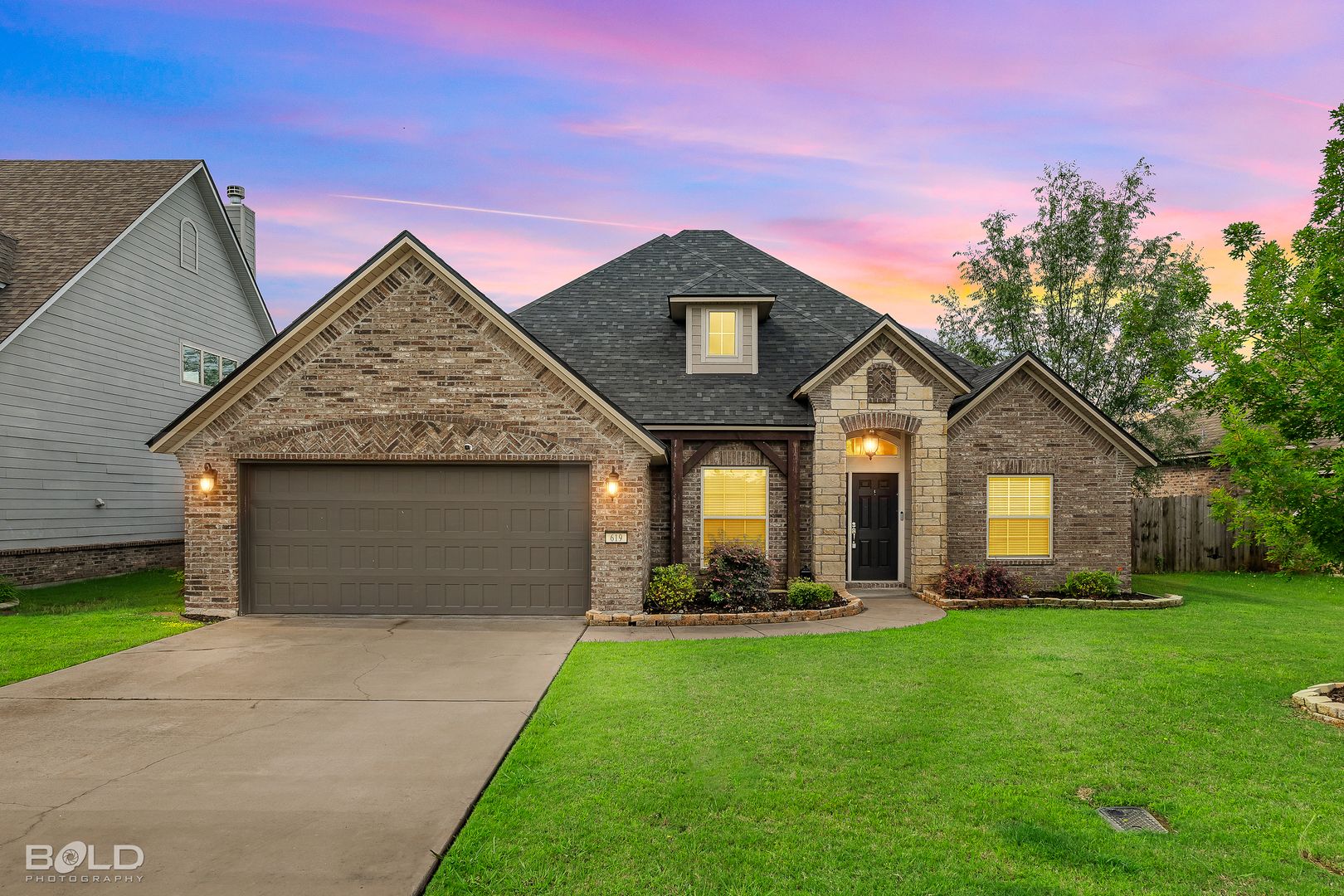 Bossier City House: 619 Labarre Lane