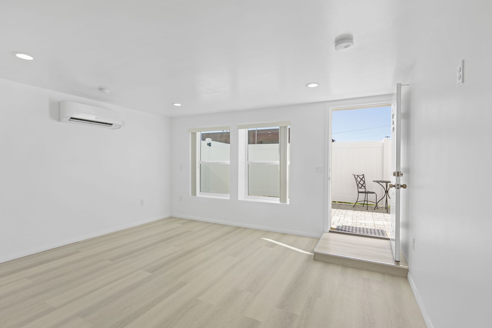 Sherman Oaks Condo: 5104 Sepulveda Blvd - Unit 108 ADU B