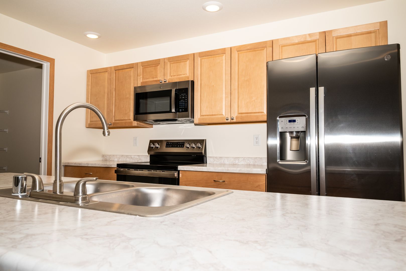 Tomah Apartment: 400 Larkin St