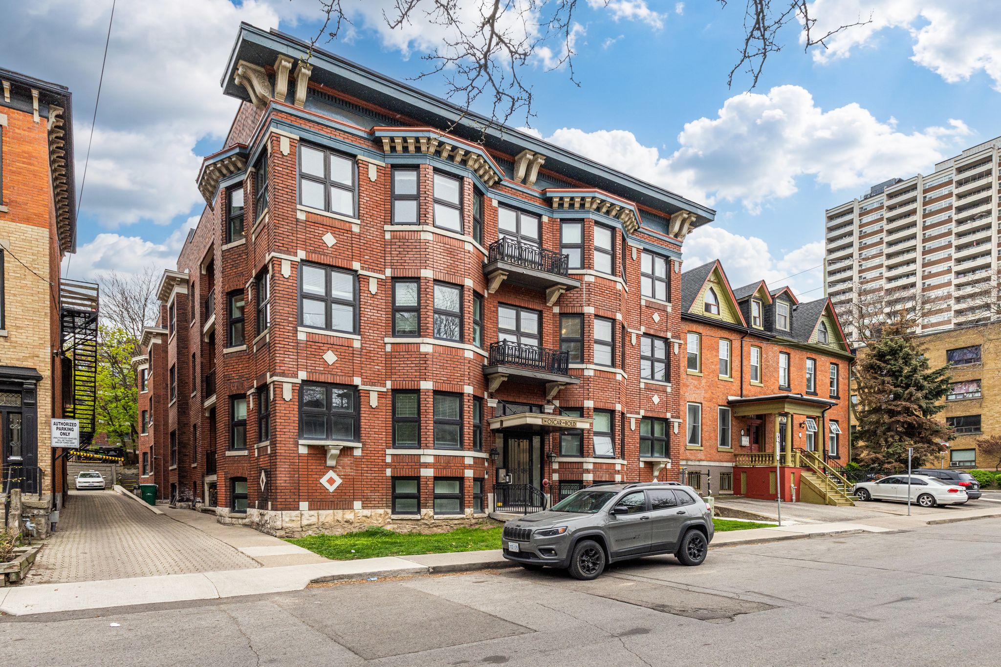 Hamilton Condo: 27 Bold Street