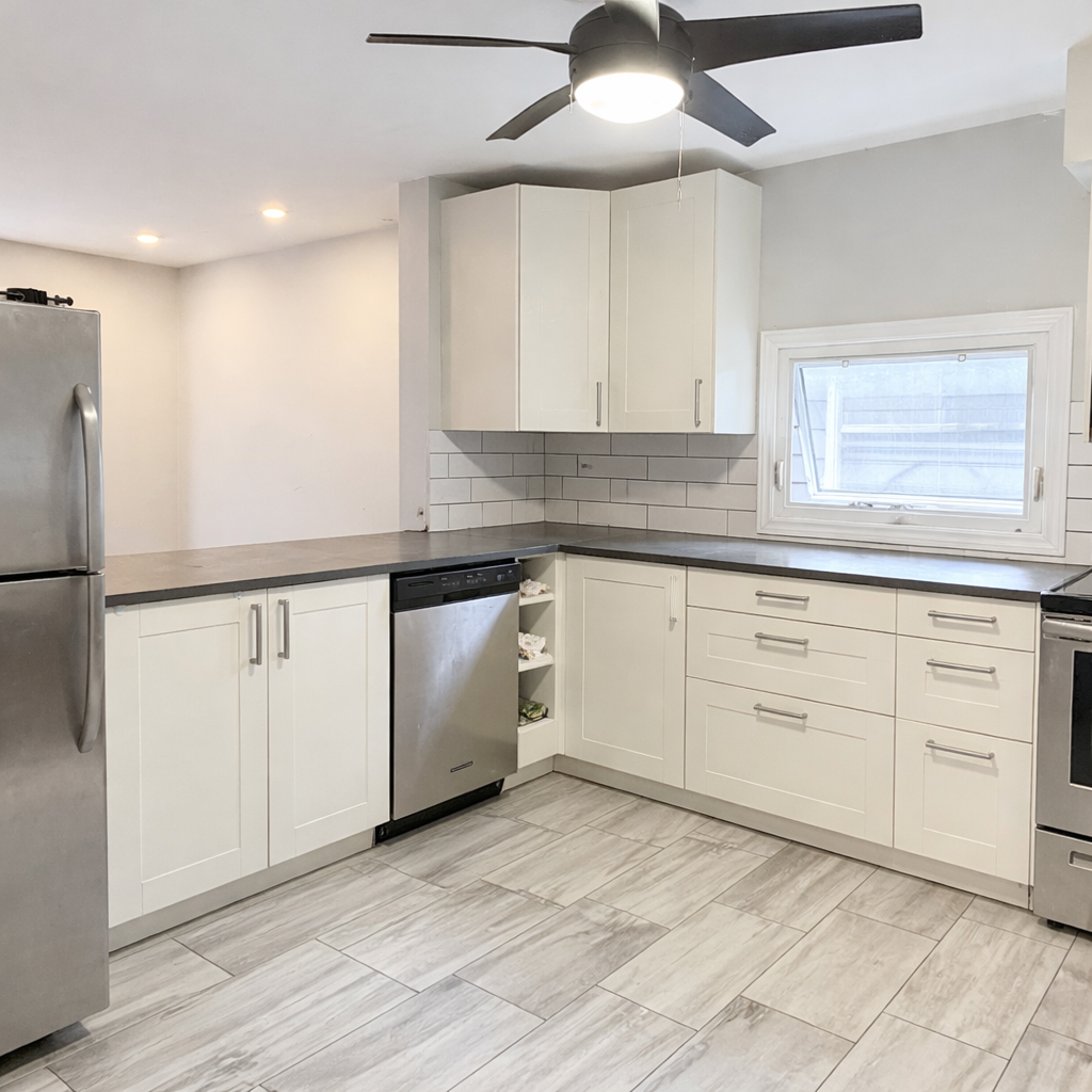 Windsor House: 1008 Albert Rd