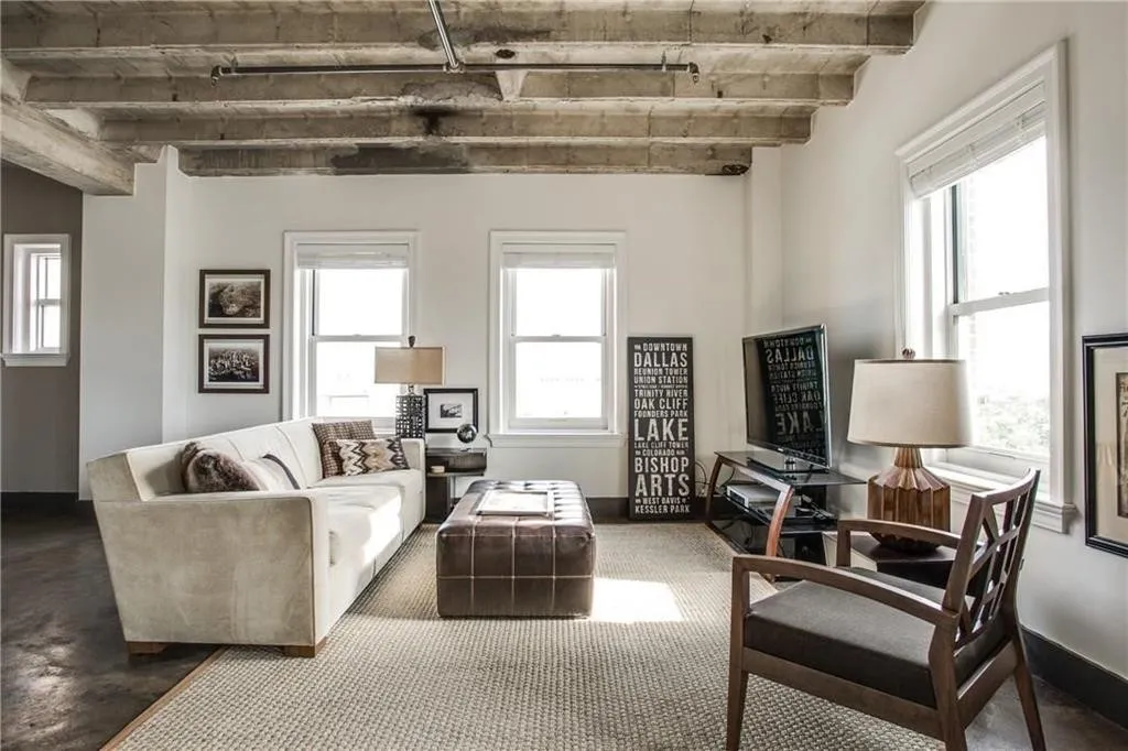 Dallas Condo: 329 E. Colorado
