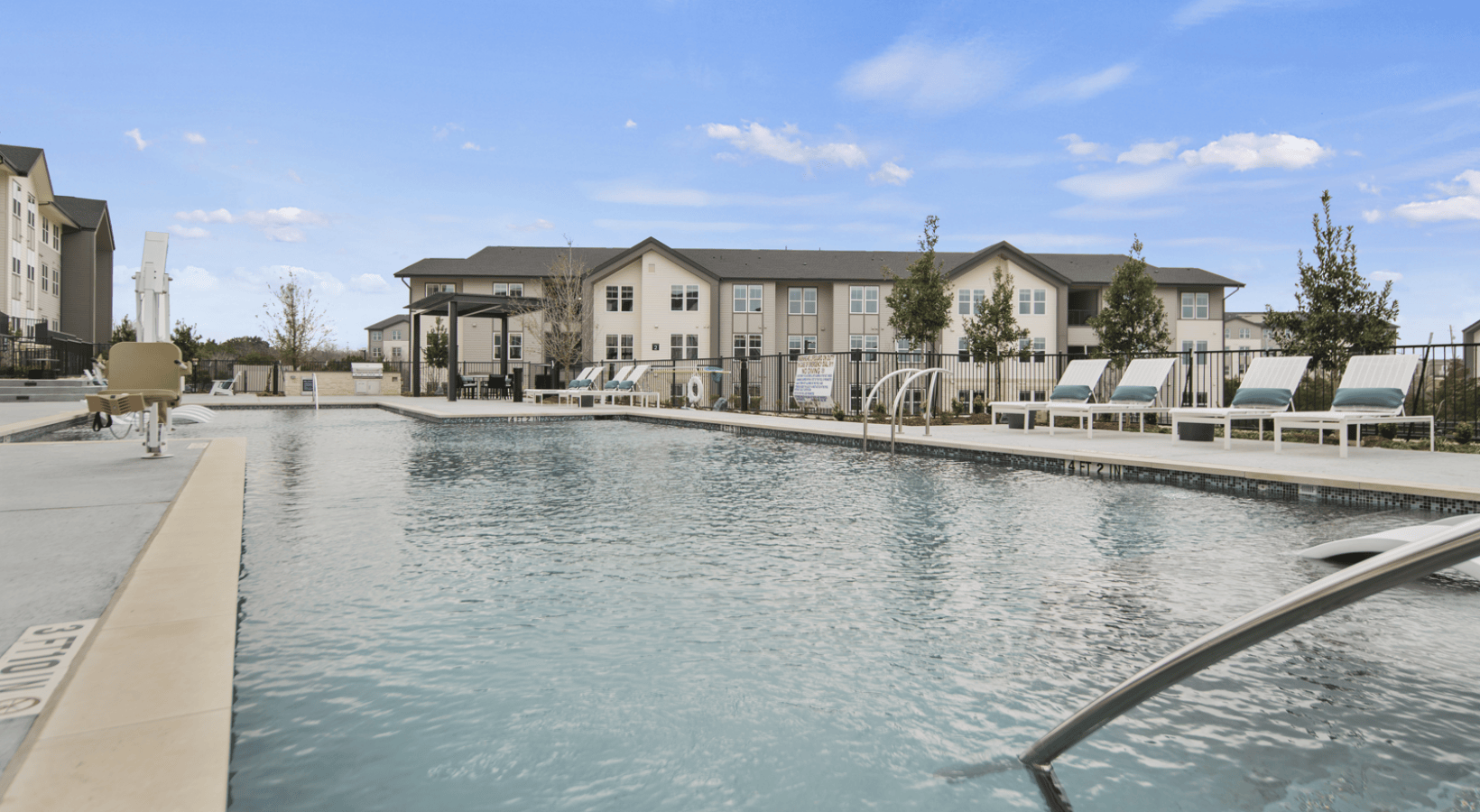 Austin Condo: 8100 Loyola Ln