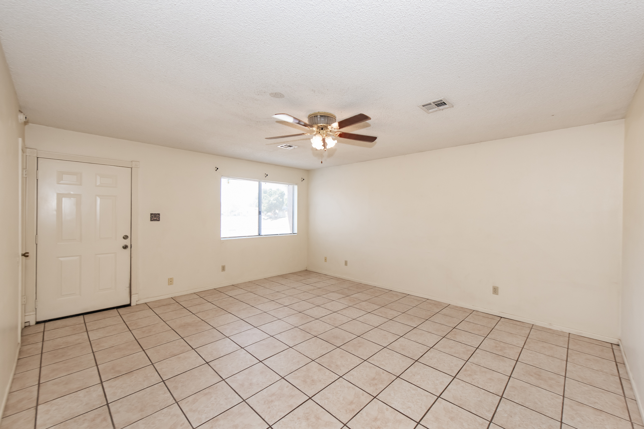 Yuma House: 4598 W 18th Ln