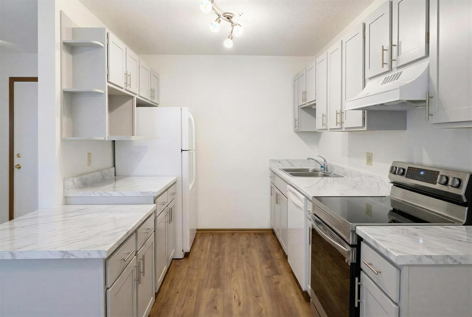 Tomah Apartment: 202 Murdock St