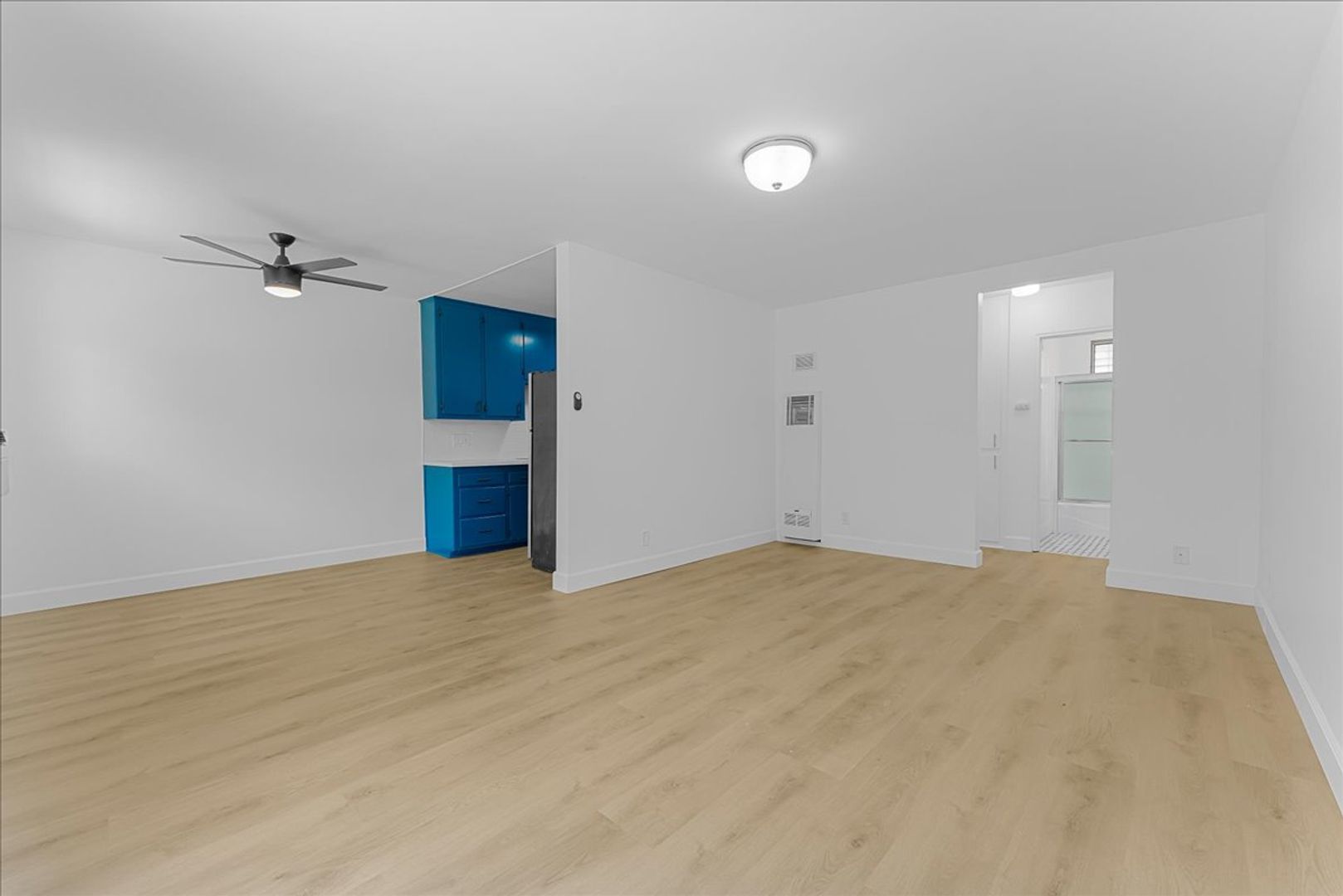 North Hollywood Condo: 6114 Cahuenga Blvd