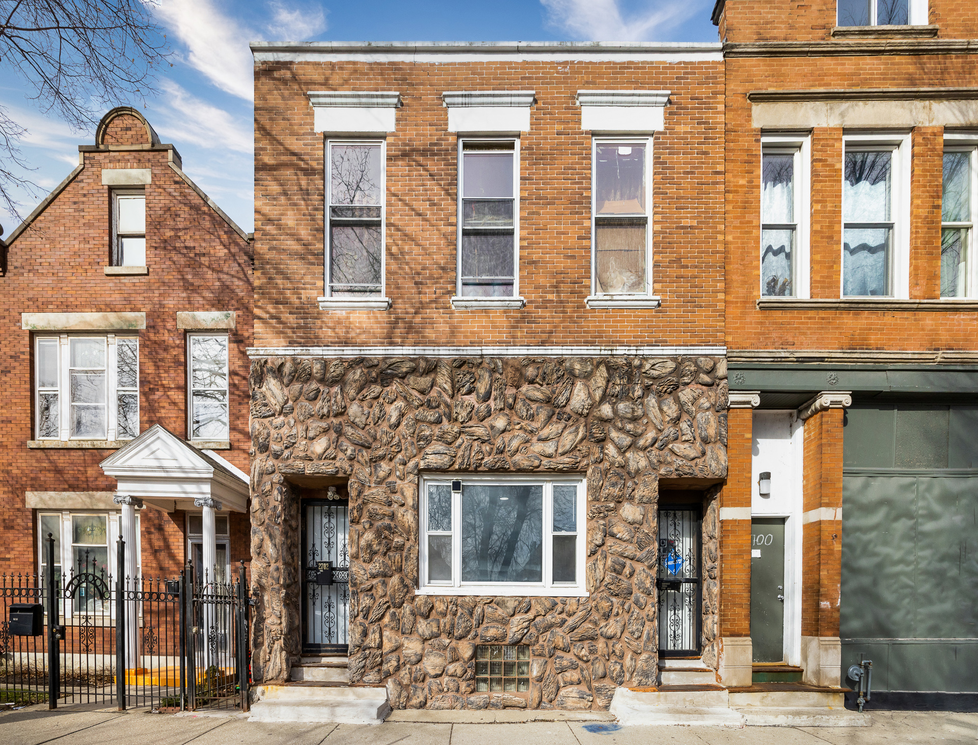 Chicago Condo: 2702 S Spaulding Ave