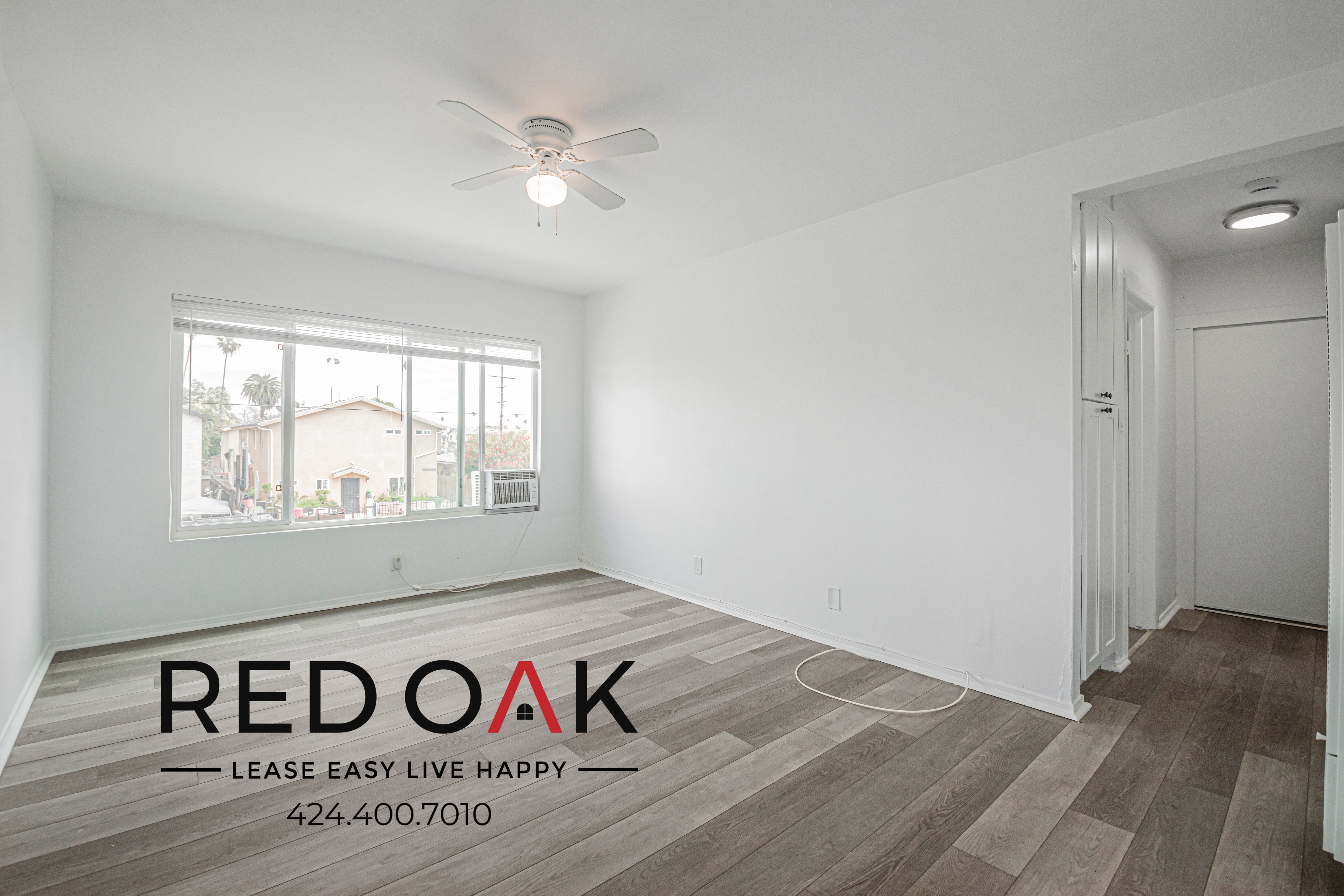 Los Angeles Condo: 252 E 79th St