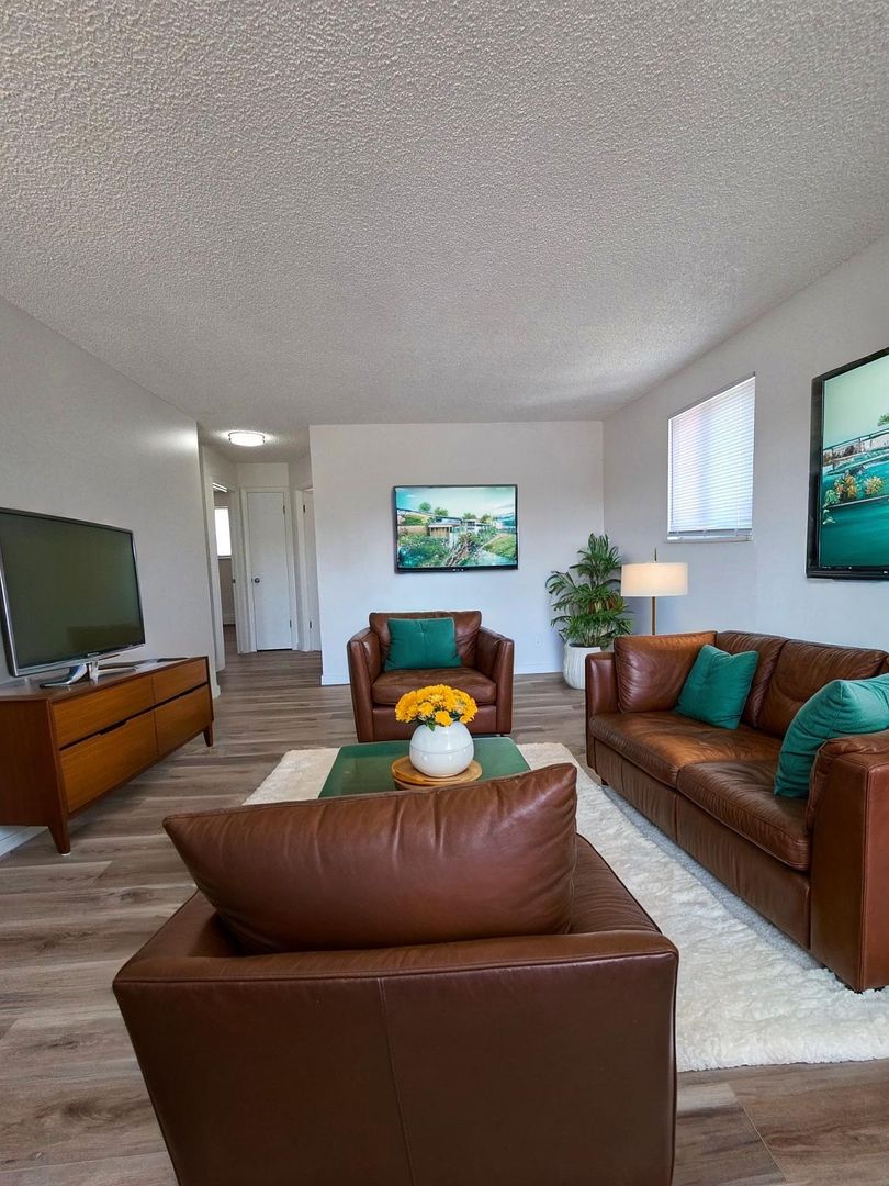 Pueblo Condo: 3551 Baltimore Ave