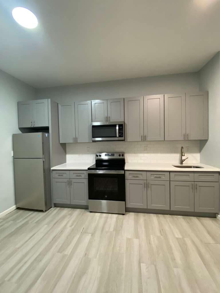 Yonkers Condo: 33 St Joseph Ave