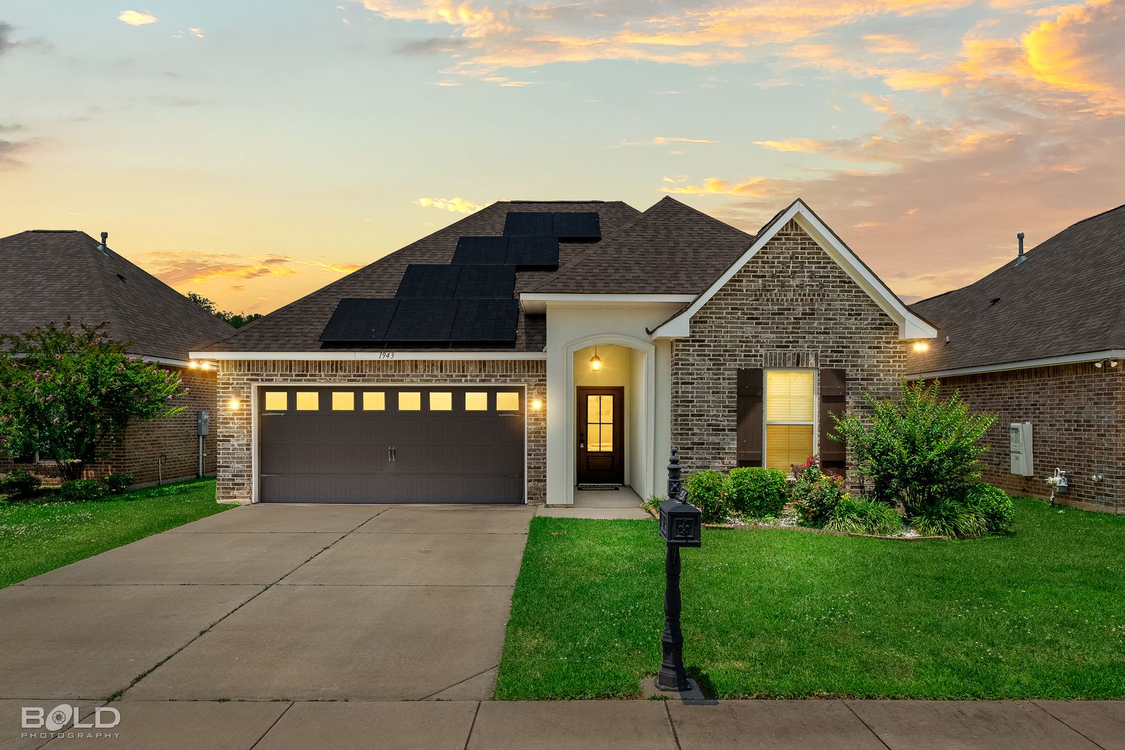 Bossier City House: 1943 Valdemar Place