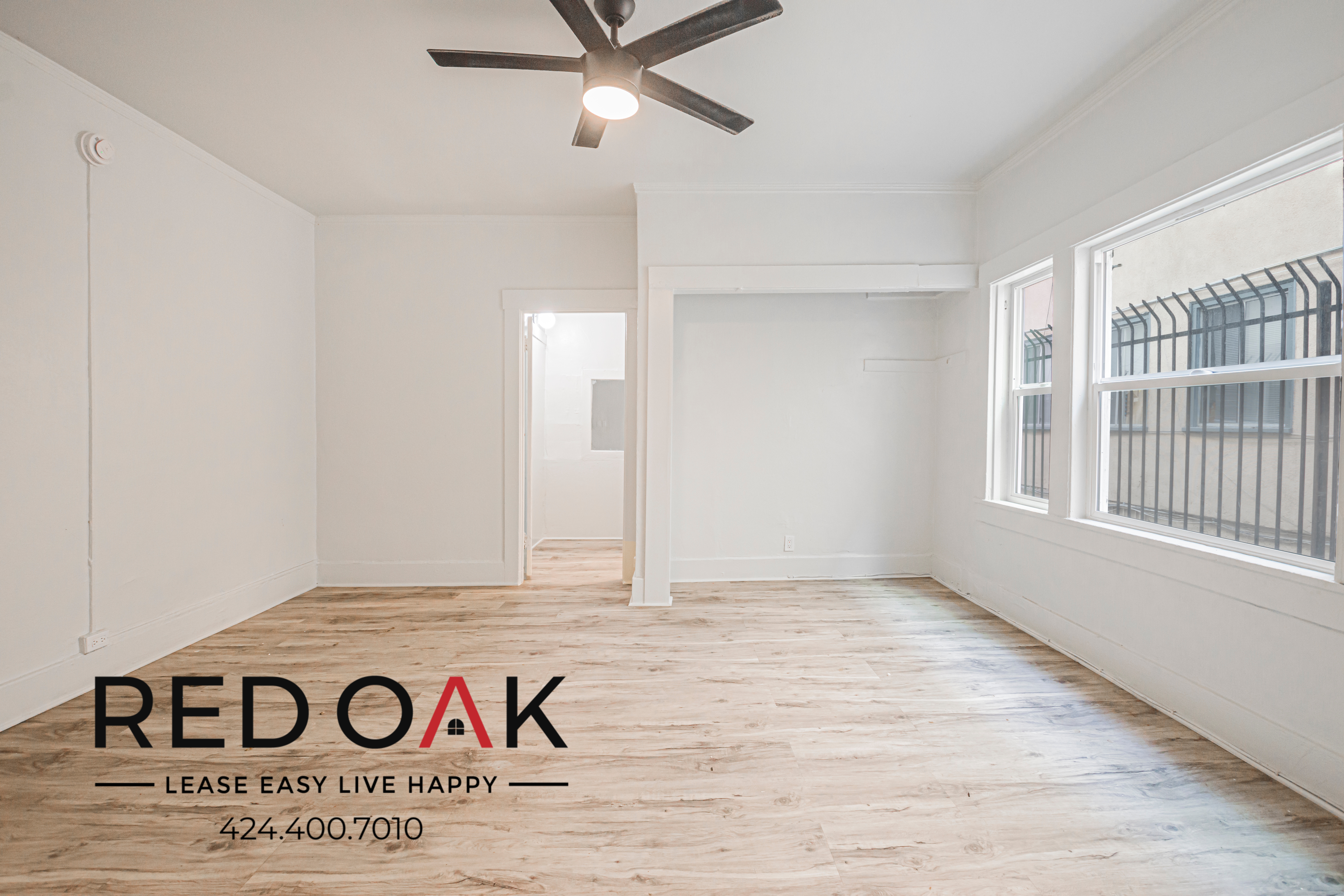 Los Angeles Apartment: 822 S Park View St
