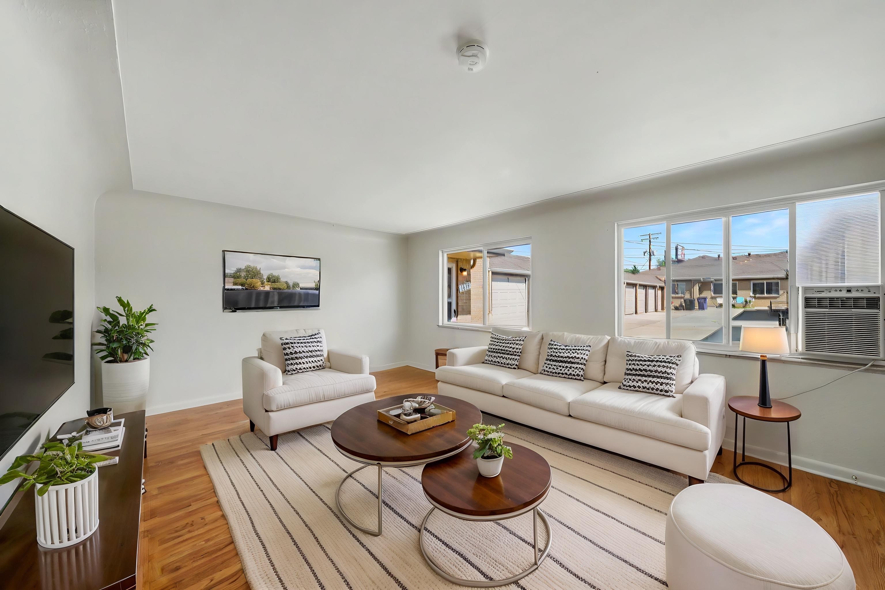 Denver Condo: 1437 N Jasmine Street