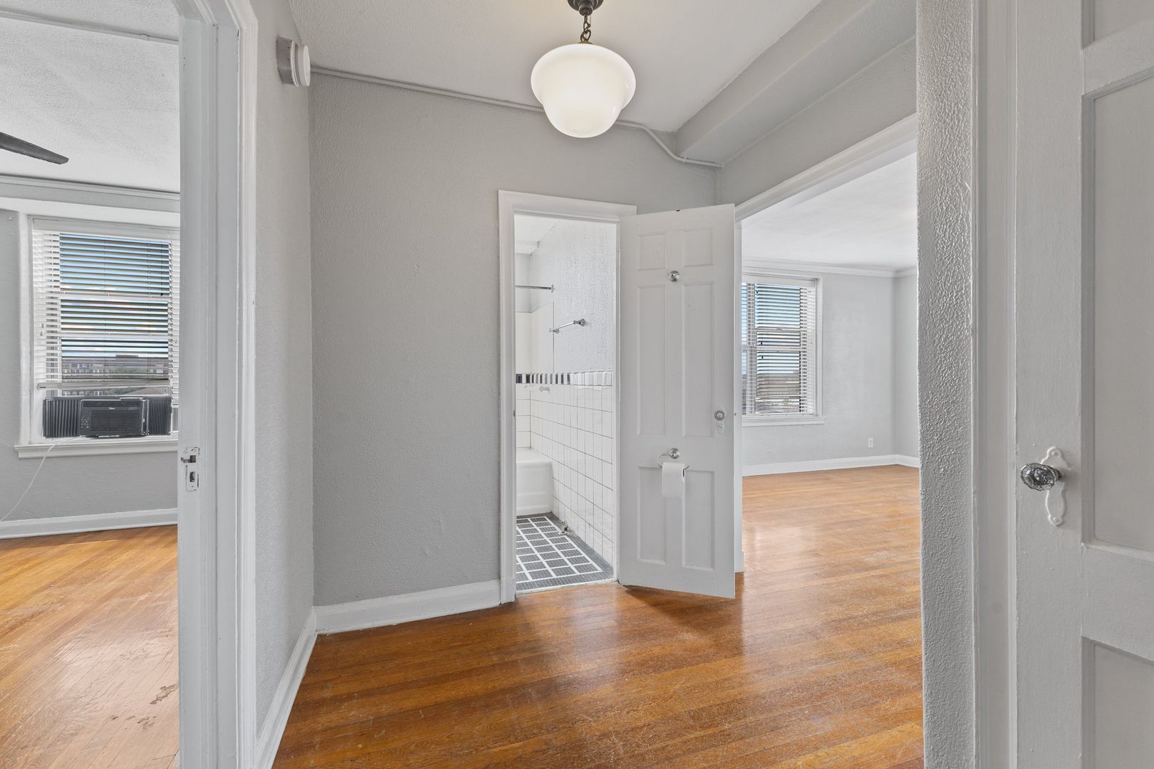 Indianapolis Condo: 28 East 16th Street