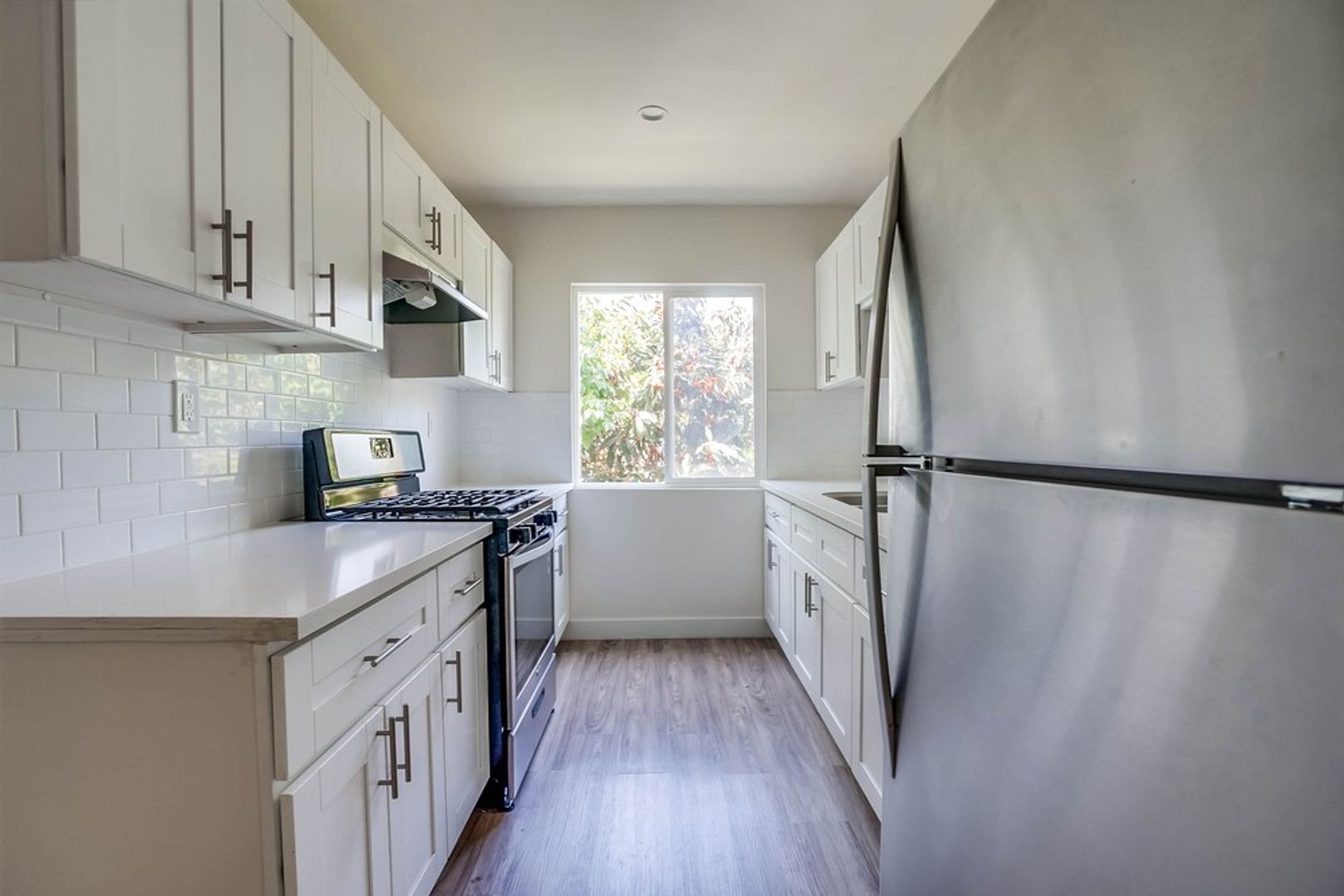 Los Angeles Condo: 4037 W 28th St