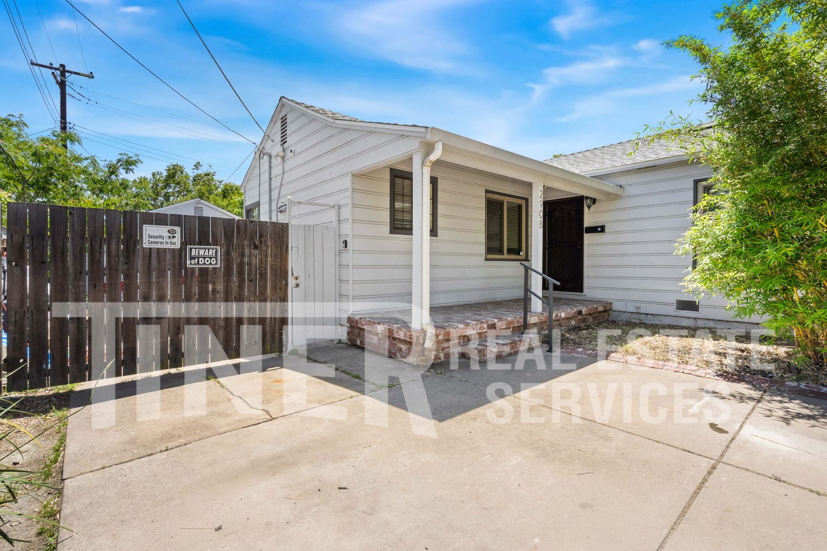 Sacramento House: 2908 12th Ave