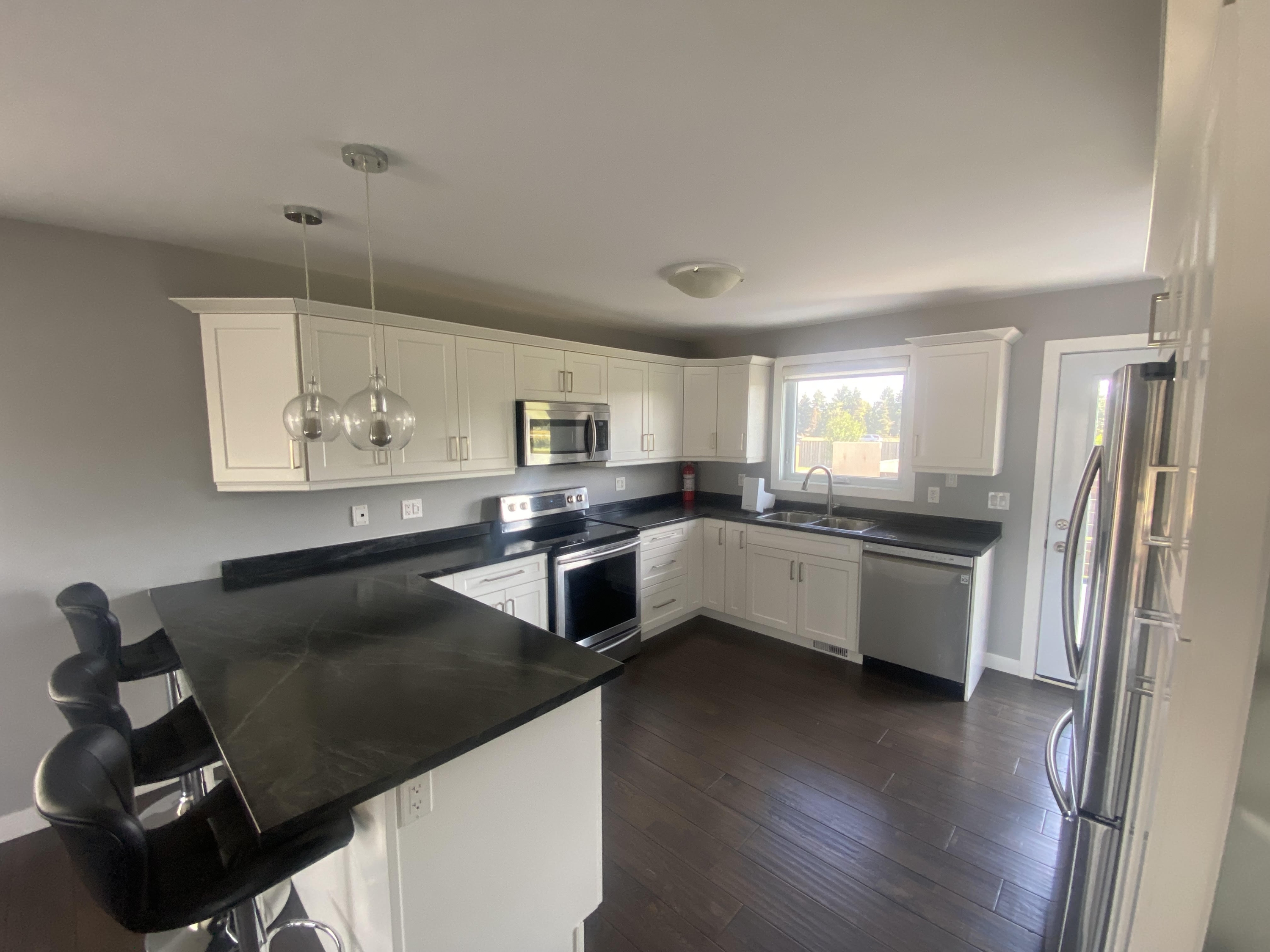 Thunder Bay Condo: 166 Cougar Cres