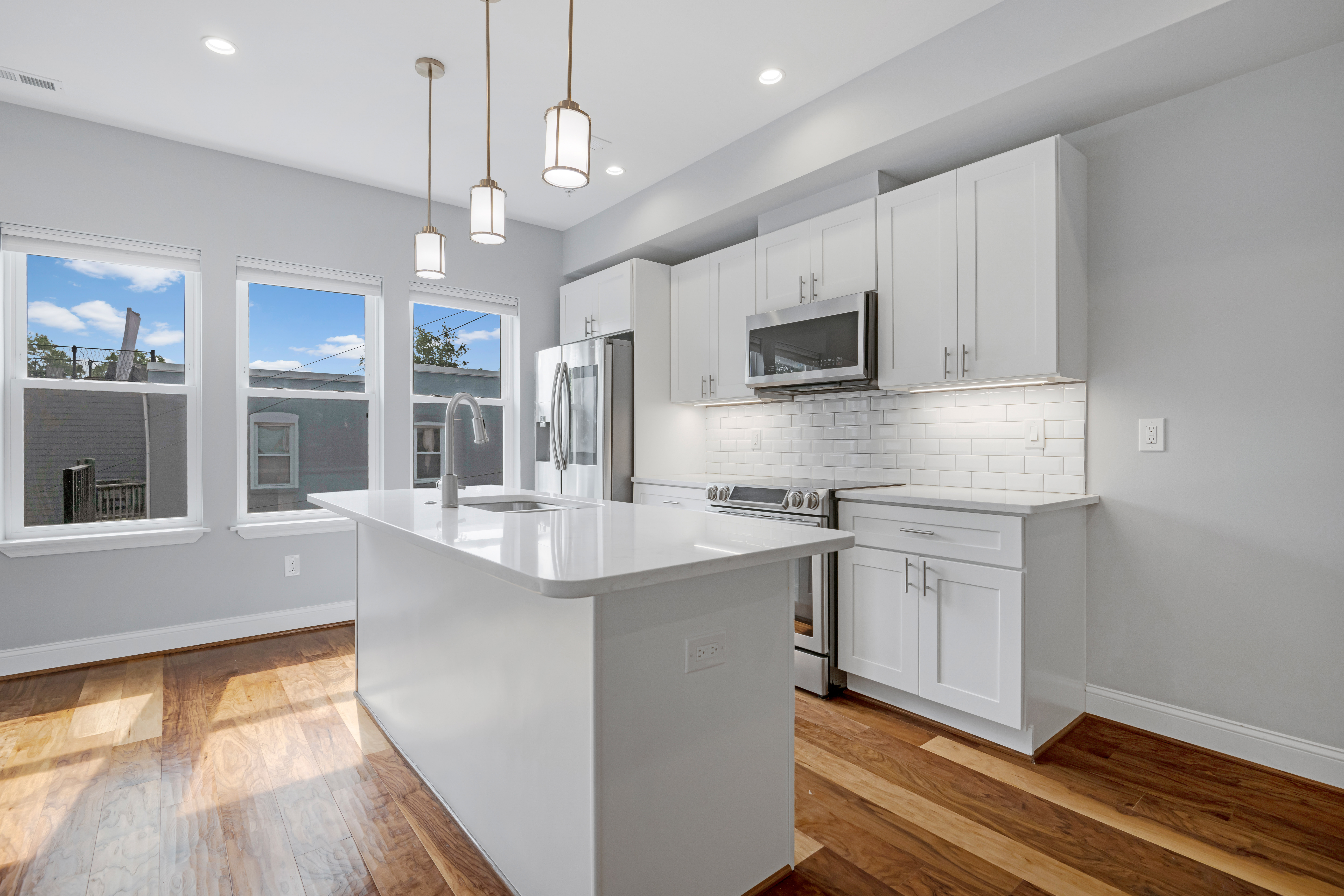 Washington Condo: 1105 7th St NE