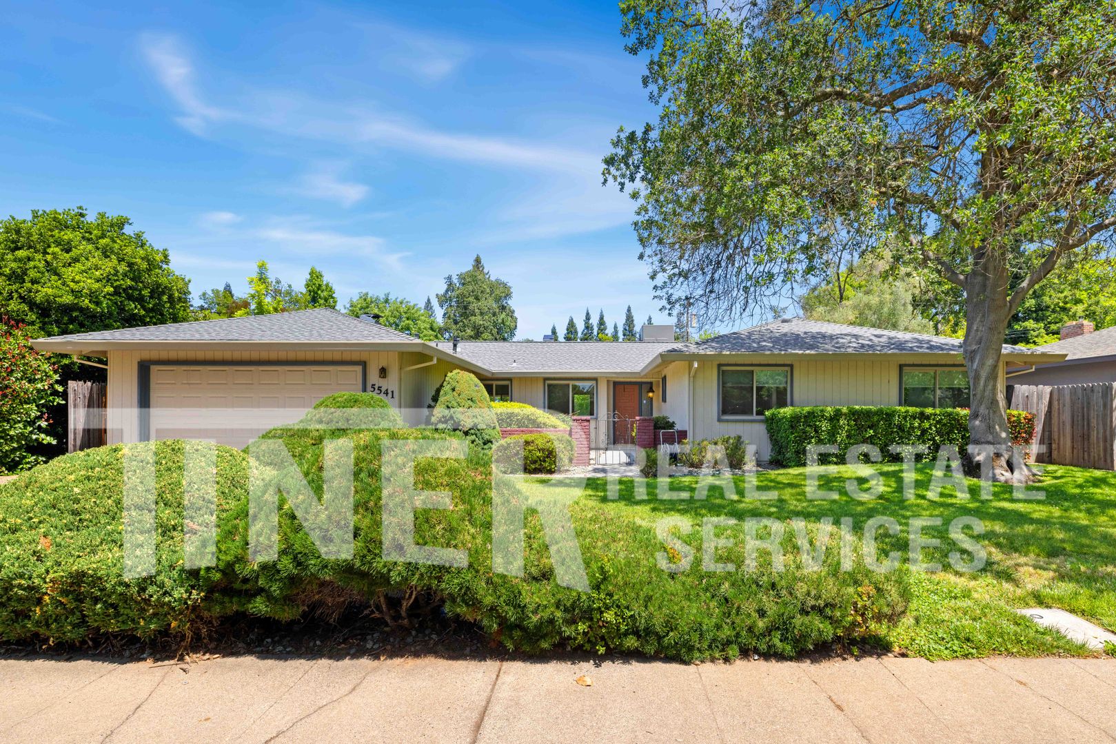 Carmichael House: 5541 Ivanhoe Way
