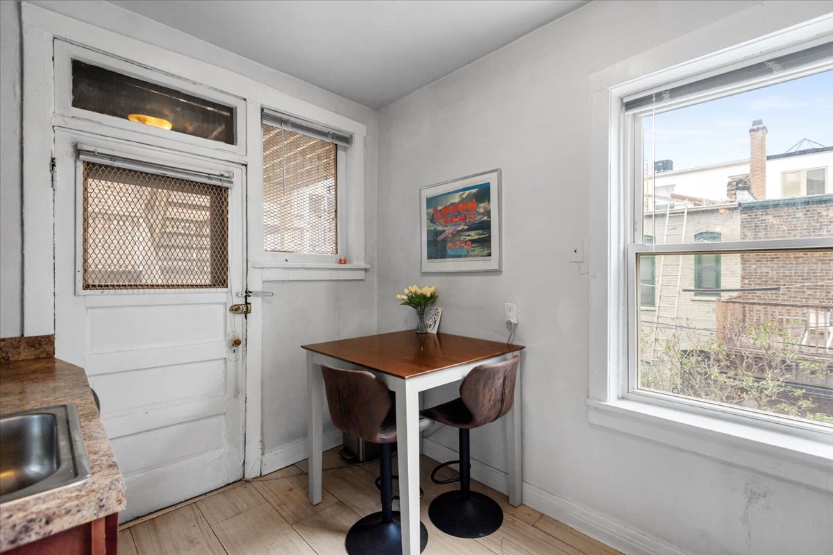 Chicago Condo: 442 West Arlington