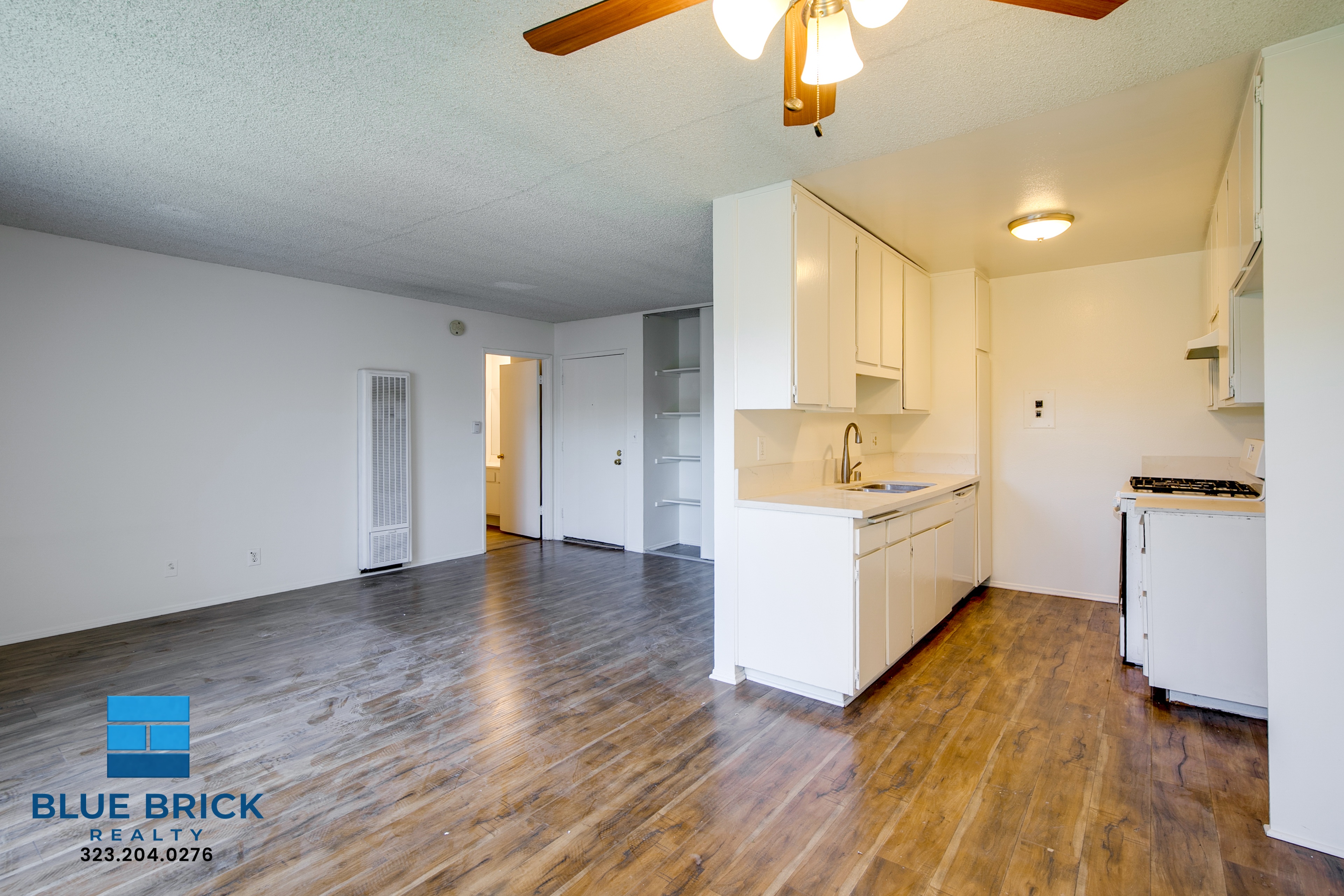Valley Village Condo: 5452 Corteen Pl