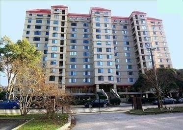 Columbia Townhome: 1600 Park Cir