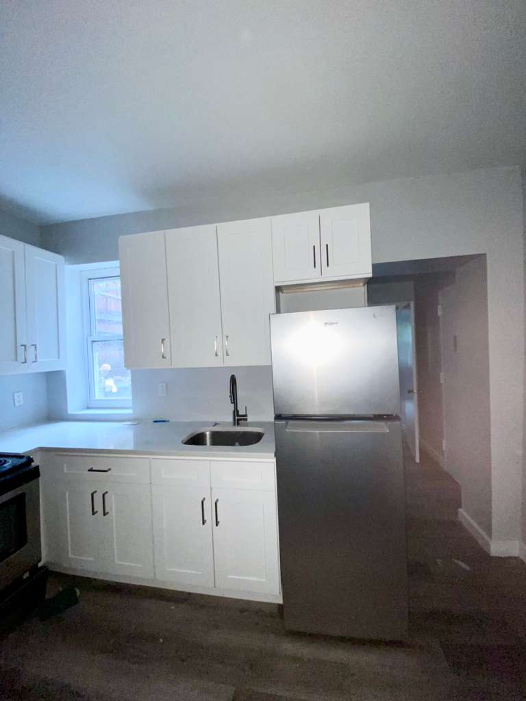 Yonkers Condo: 60 Yonkers Ave