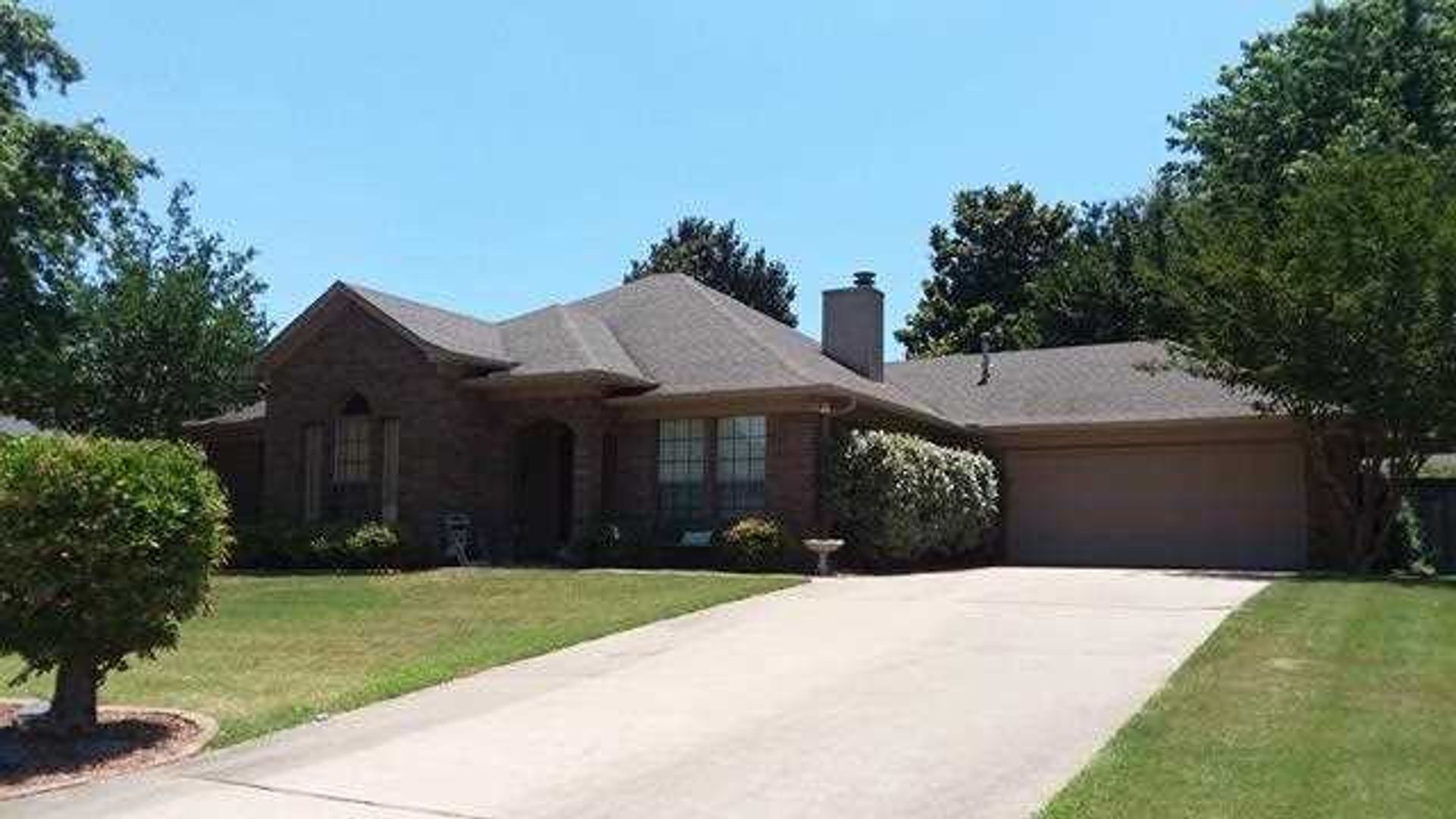 Fort Smith House: 8808 Timberlyn Wa